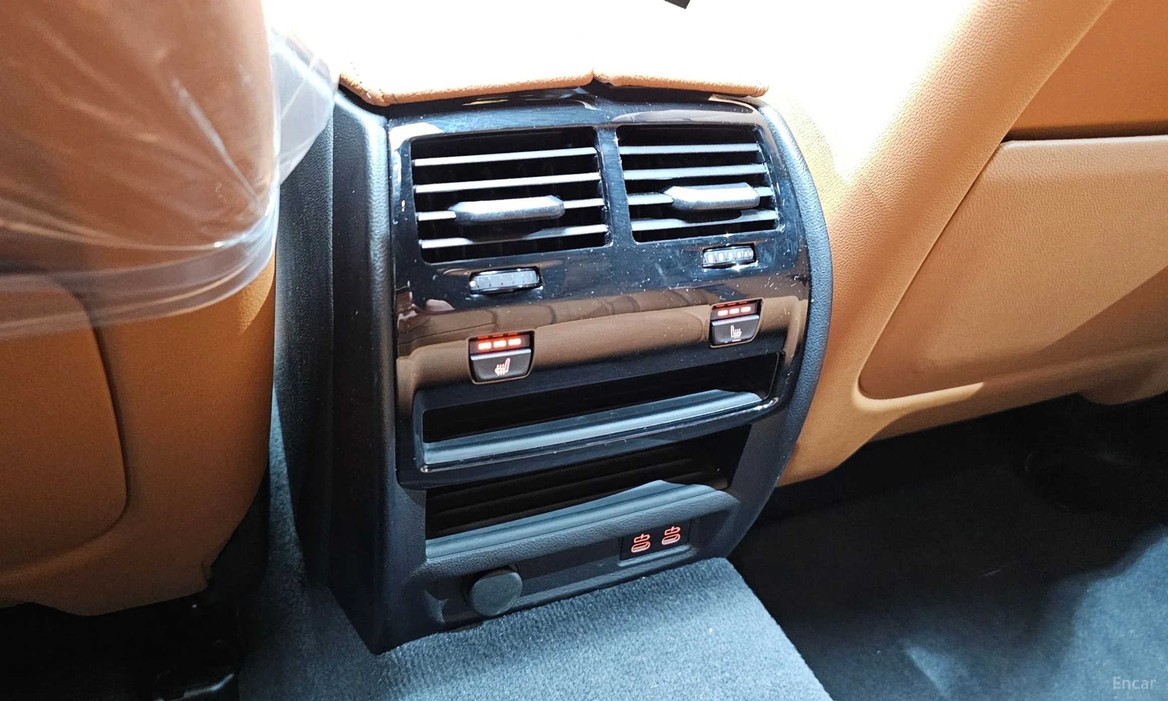 BMW 5 Series (G30) превью 17