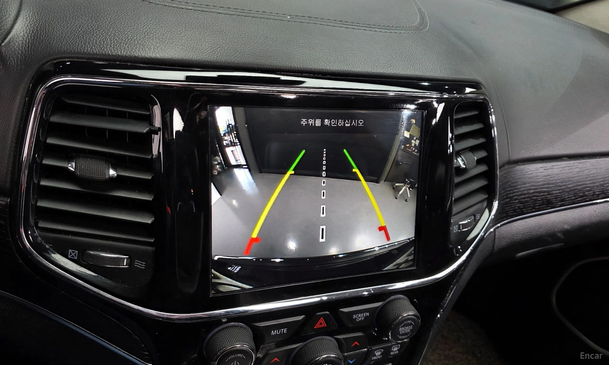 Jeep Grand Cherokee превью 15