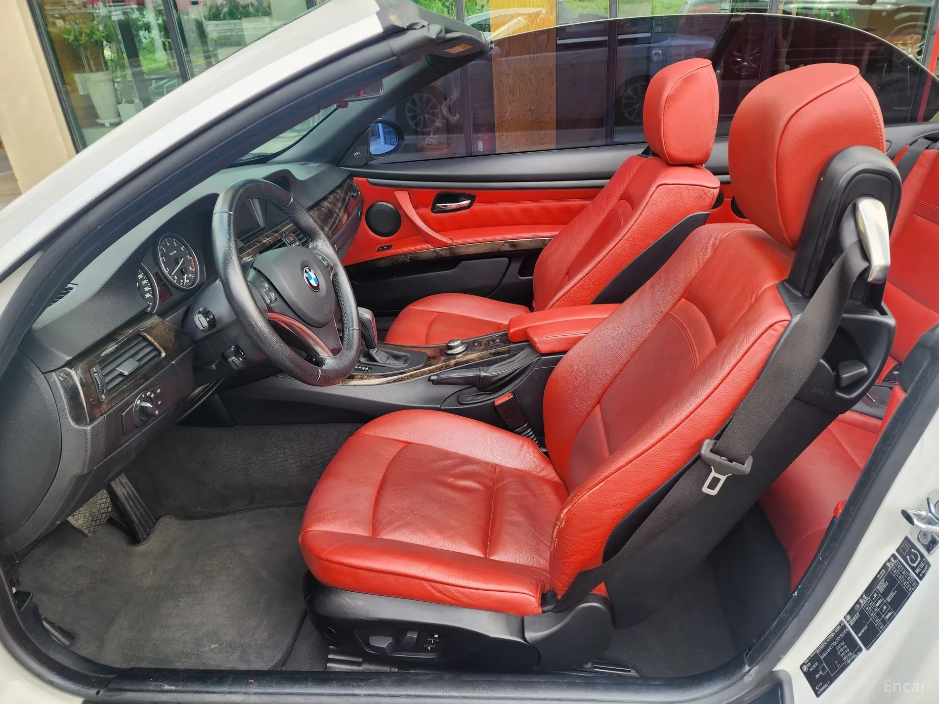 BMW 3 Series (E90) превью 14