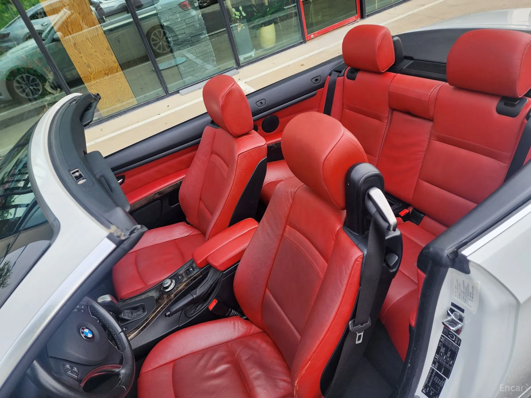 BMW 3 Series (E90) превью 17
