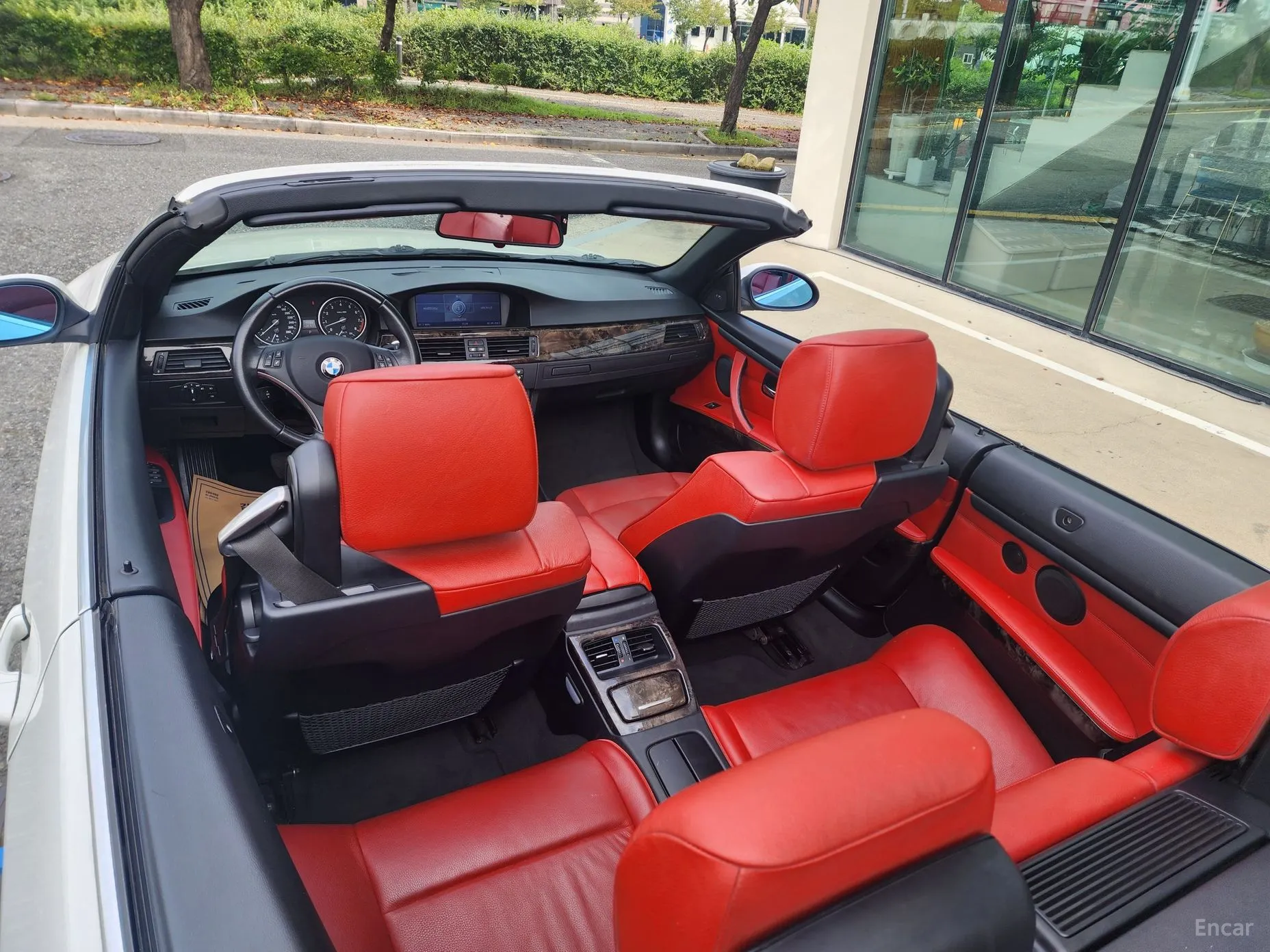 BMW 3 Series (E90) превью 19