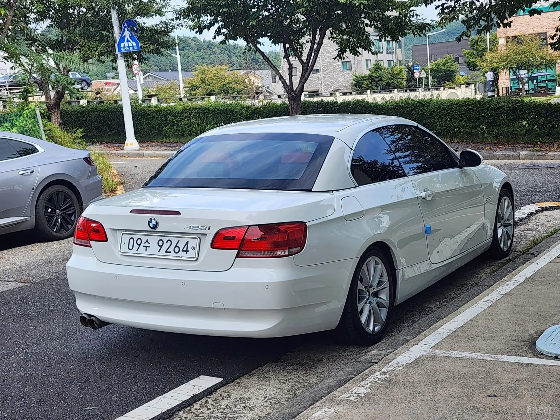 BMW 3 Series (E90) превью 3