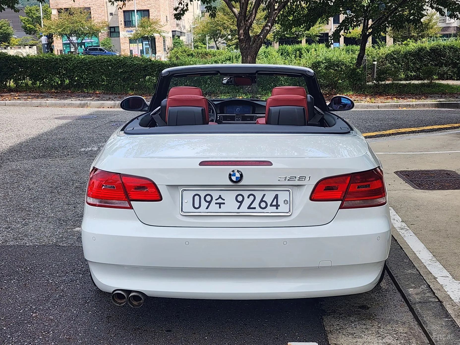 BMW 3 Series (E90) превью 8