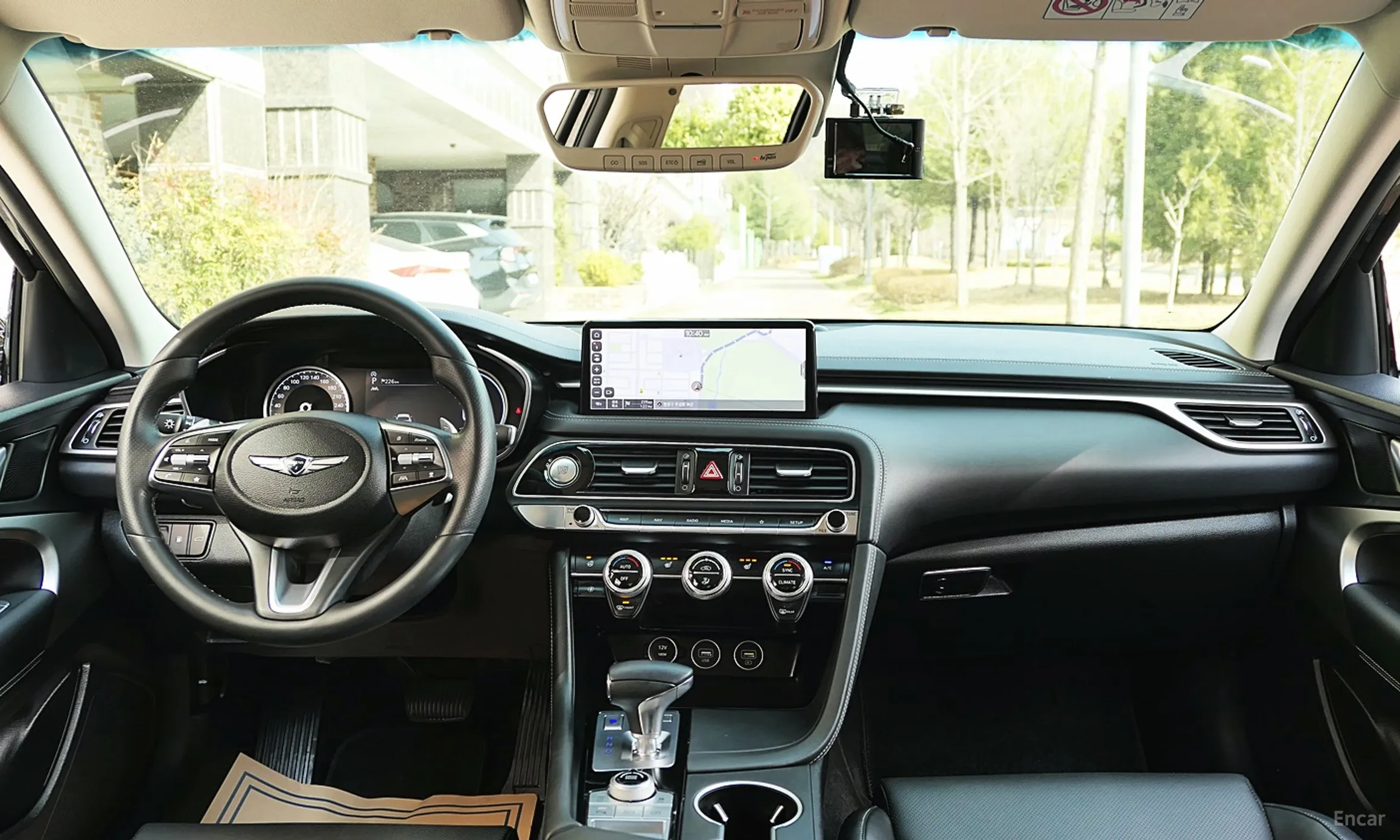 Genesis G70 превью 12