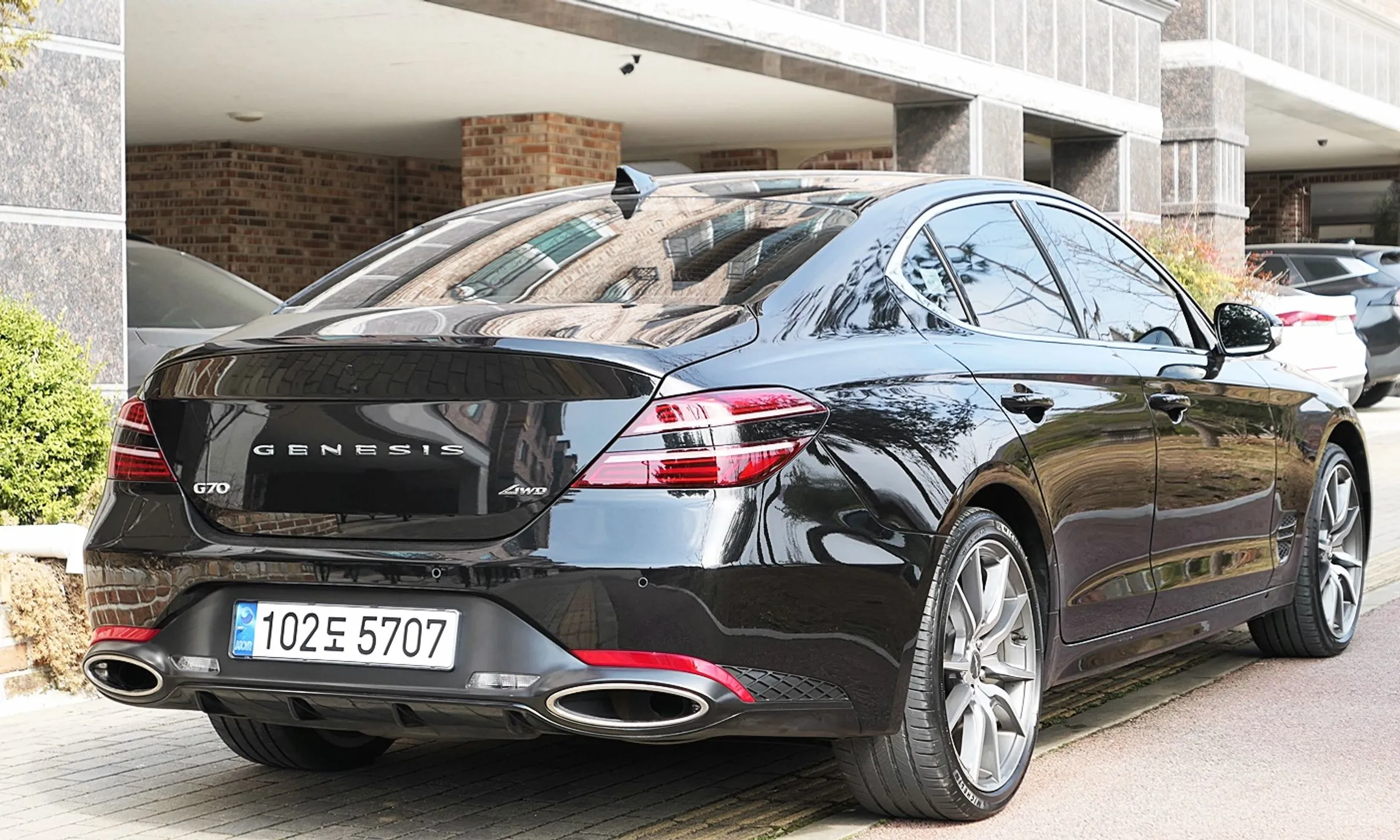 Genesis G70 превью 4