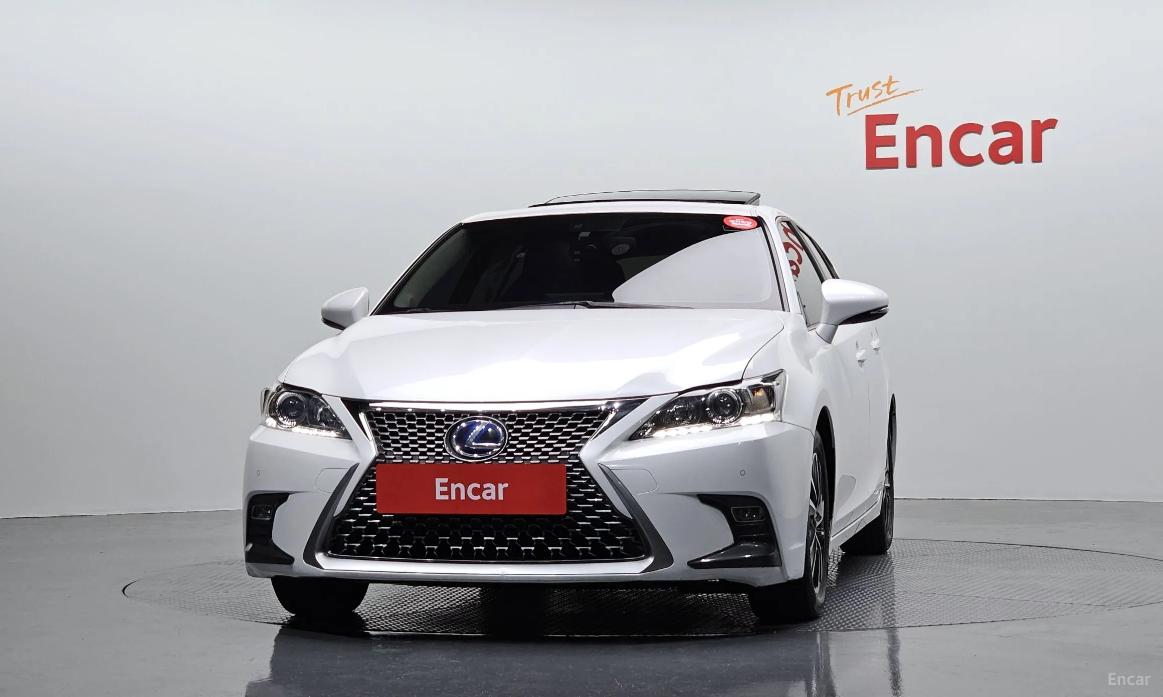 Lexus CT200h превью 3