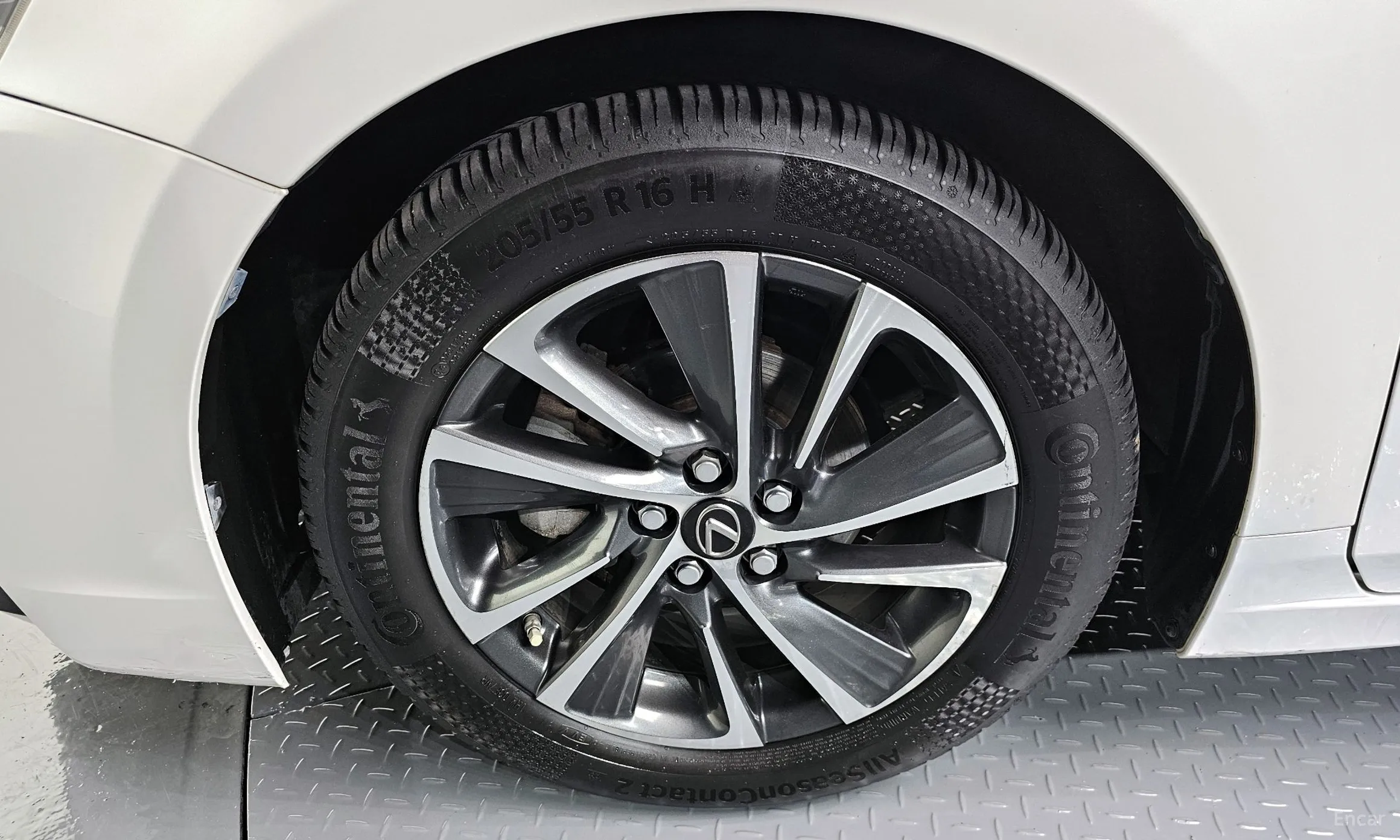Lexus CT200h превью 5
