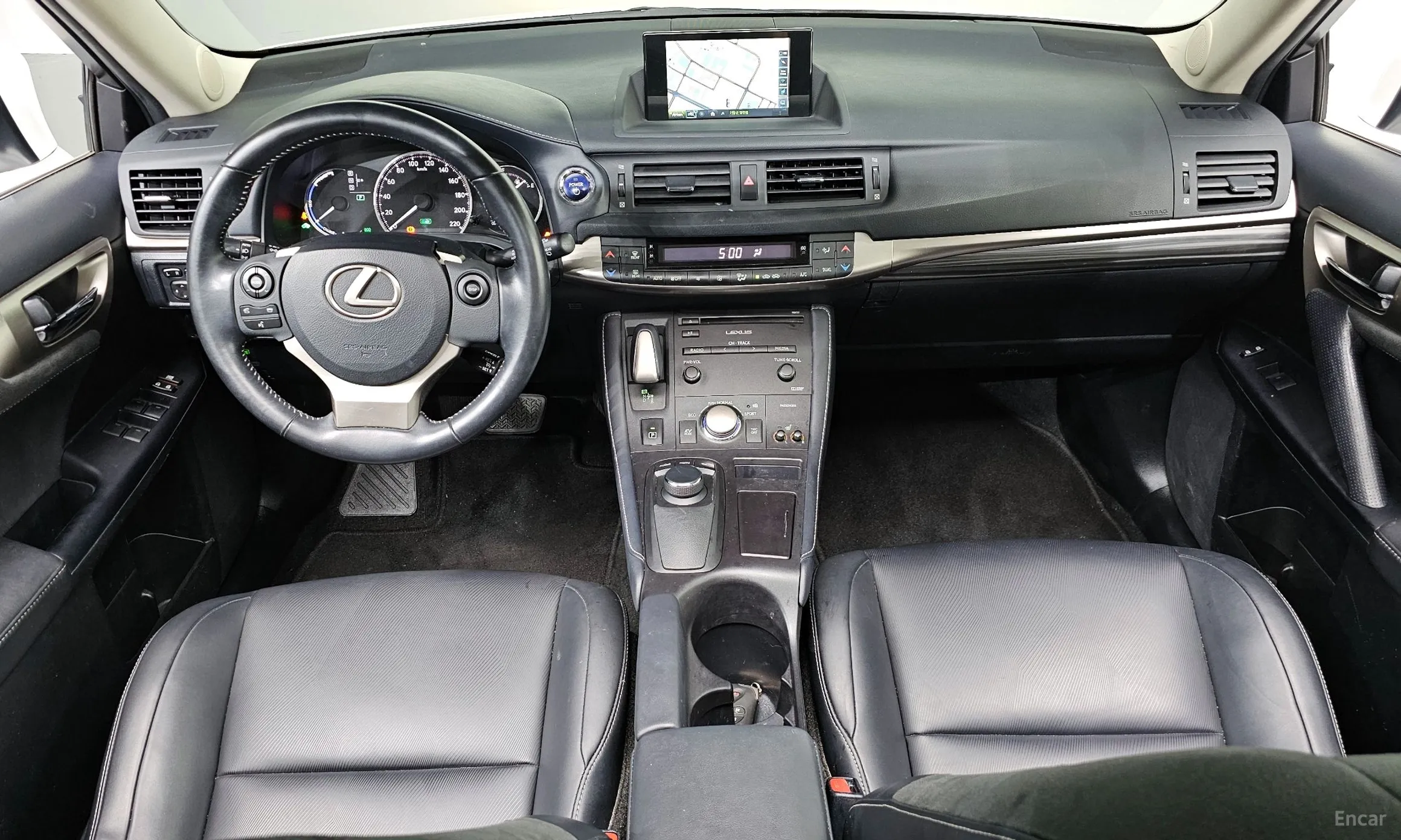 Lexus CT200h превью 7