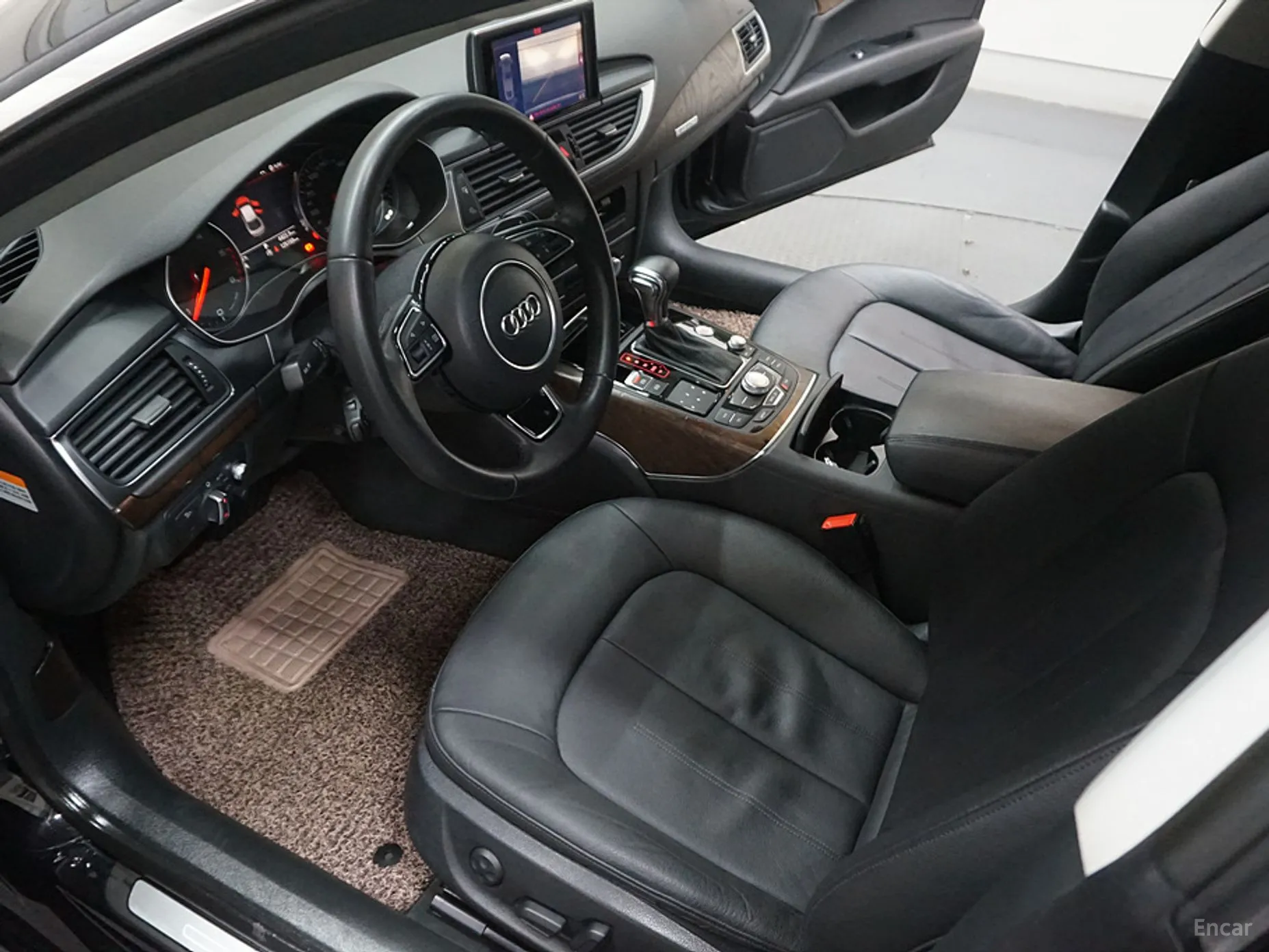 Audi A7 превью 10