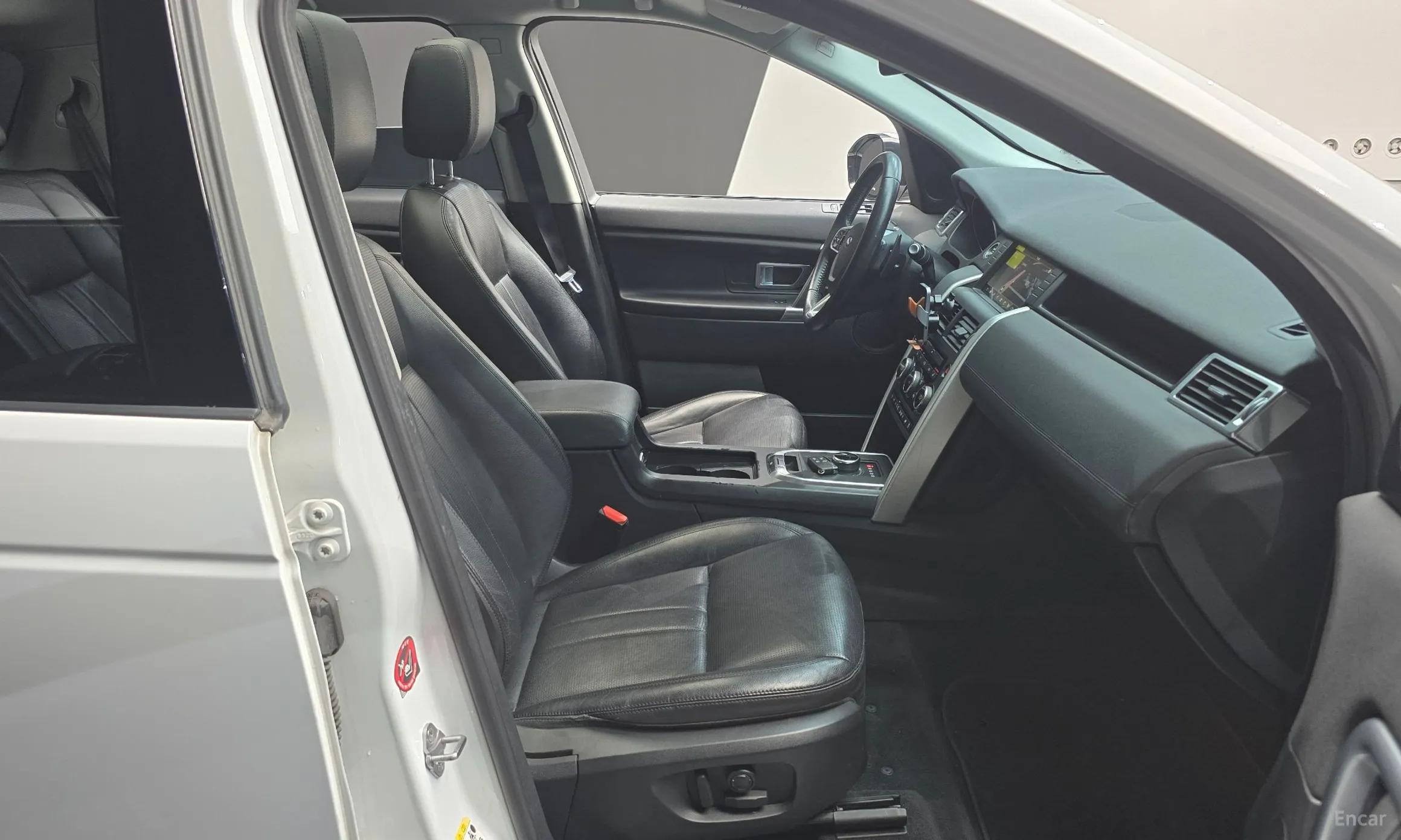 Land Rover Discovery Sports превью 11