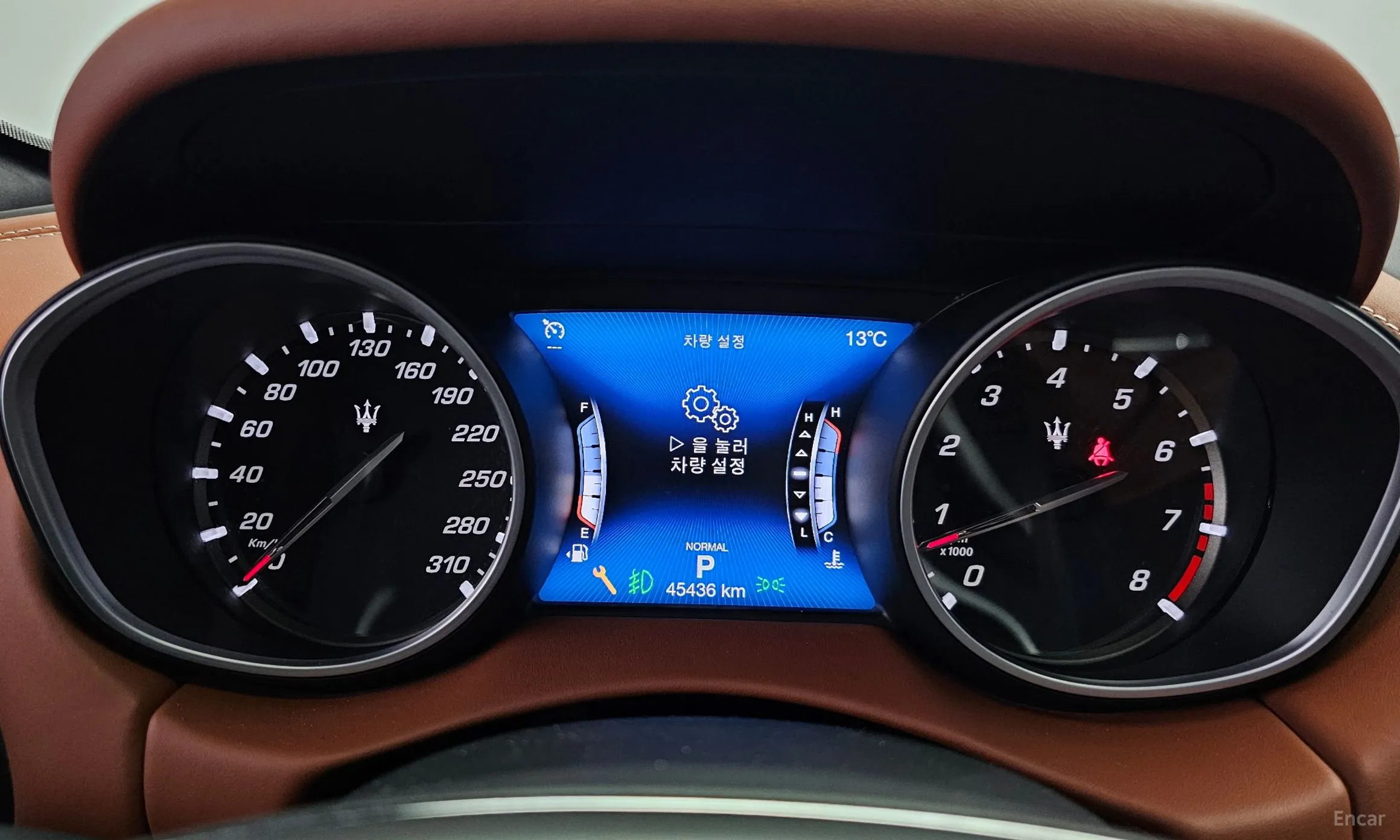 Maserati Levante превью 8