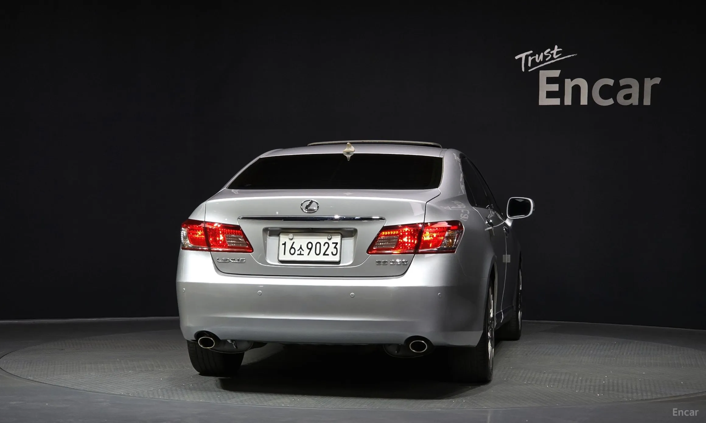 Lexus ES350 превью 4