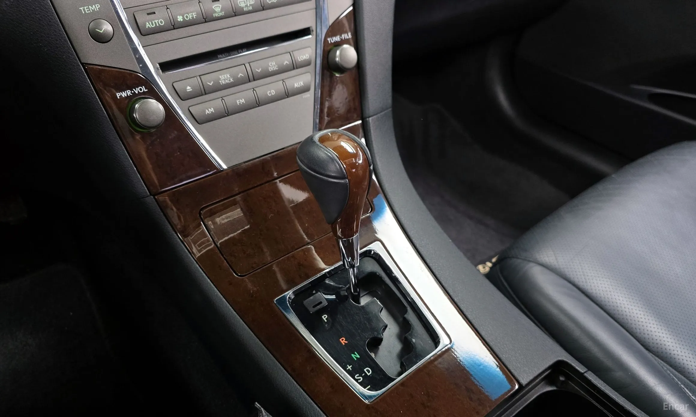 Lexus ES350 превью 9