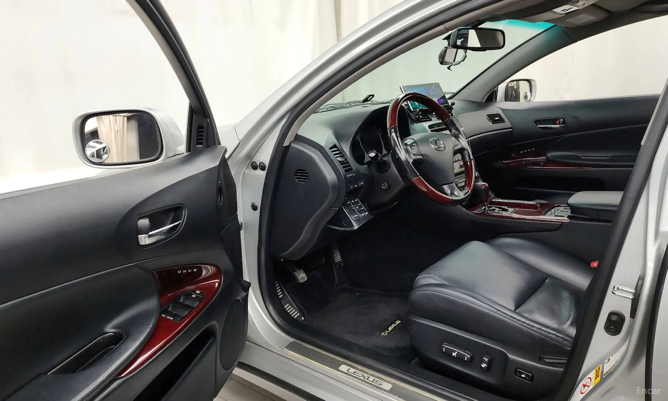 Lexus GS300 превью 10