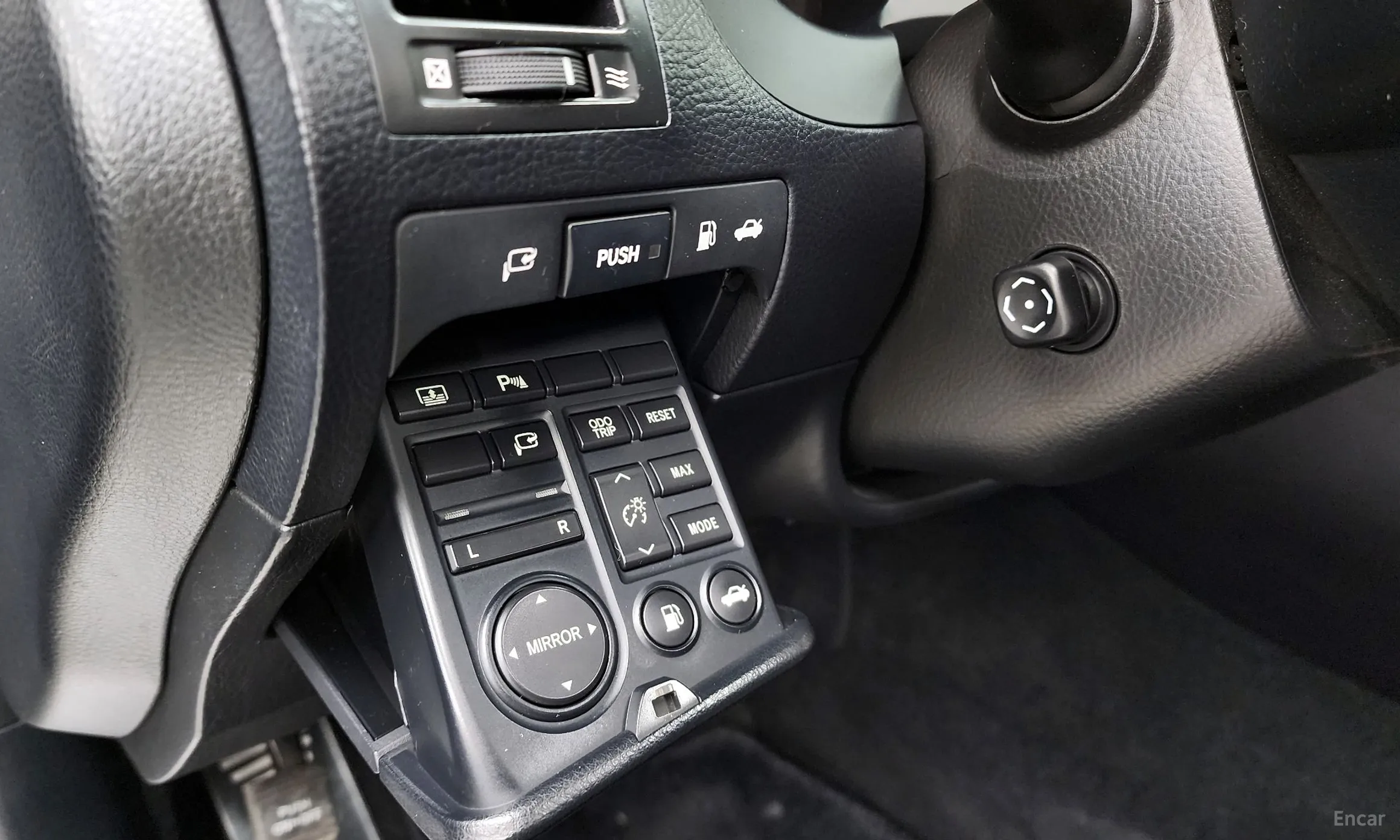 Lexus GS300 превью 16