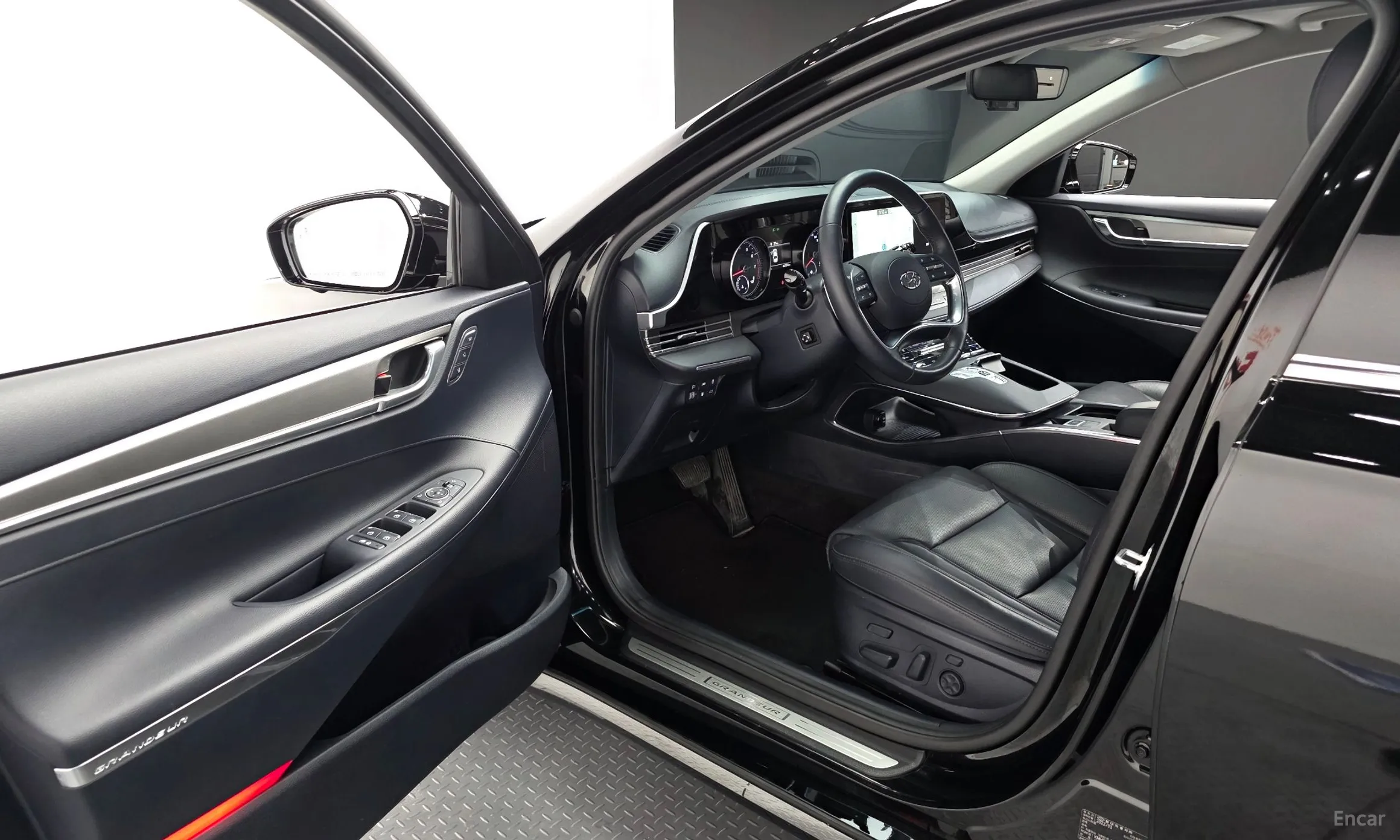 Hyundai Grandeur IG превью 10