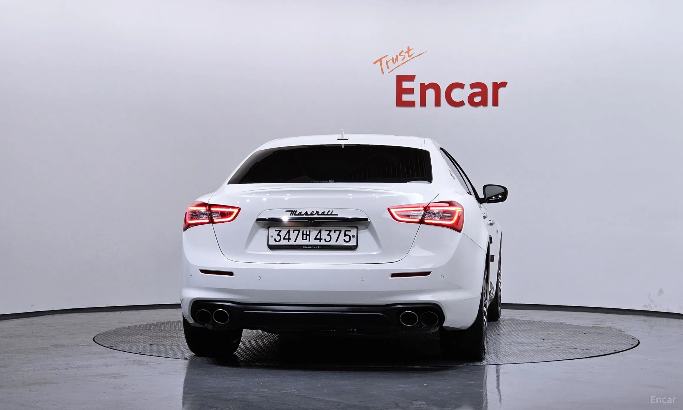 Maserati Ghibli превью 4