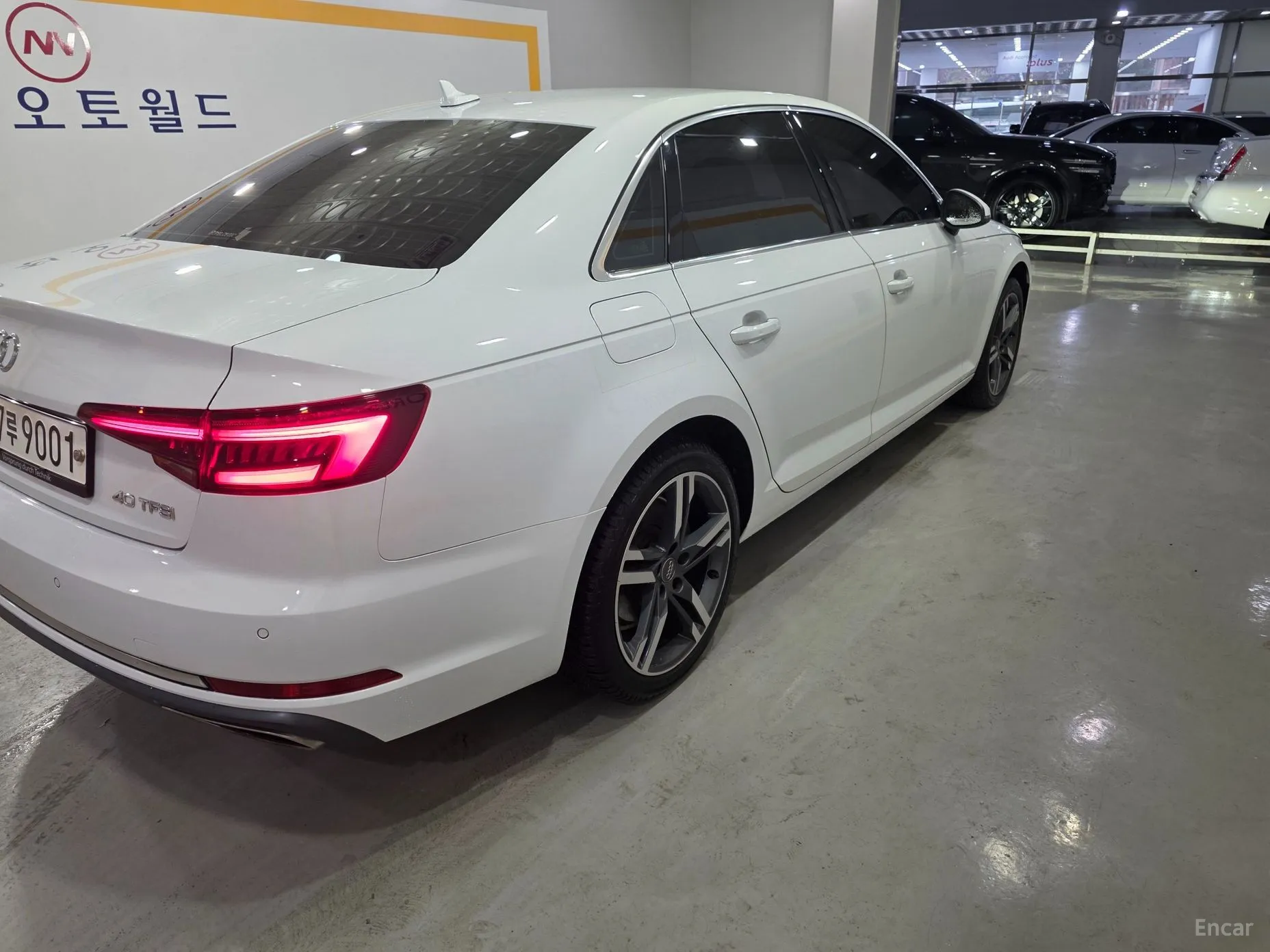 Audi A4 (B9) превью 4