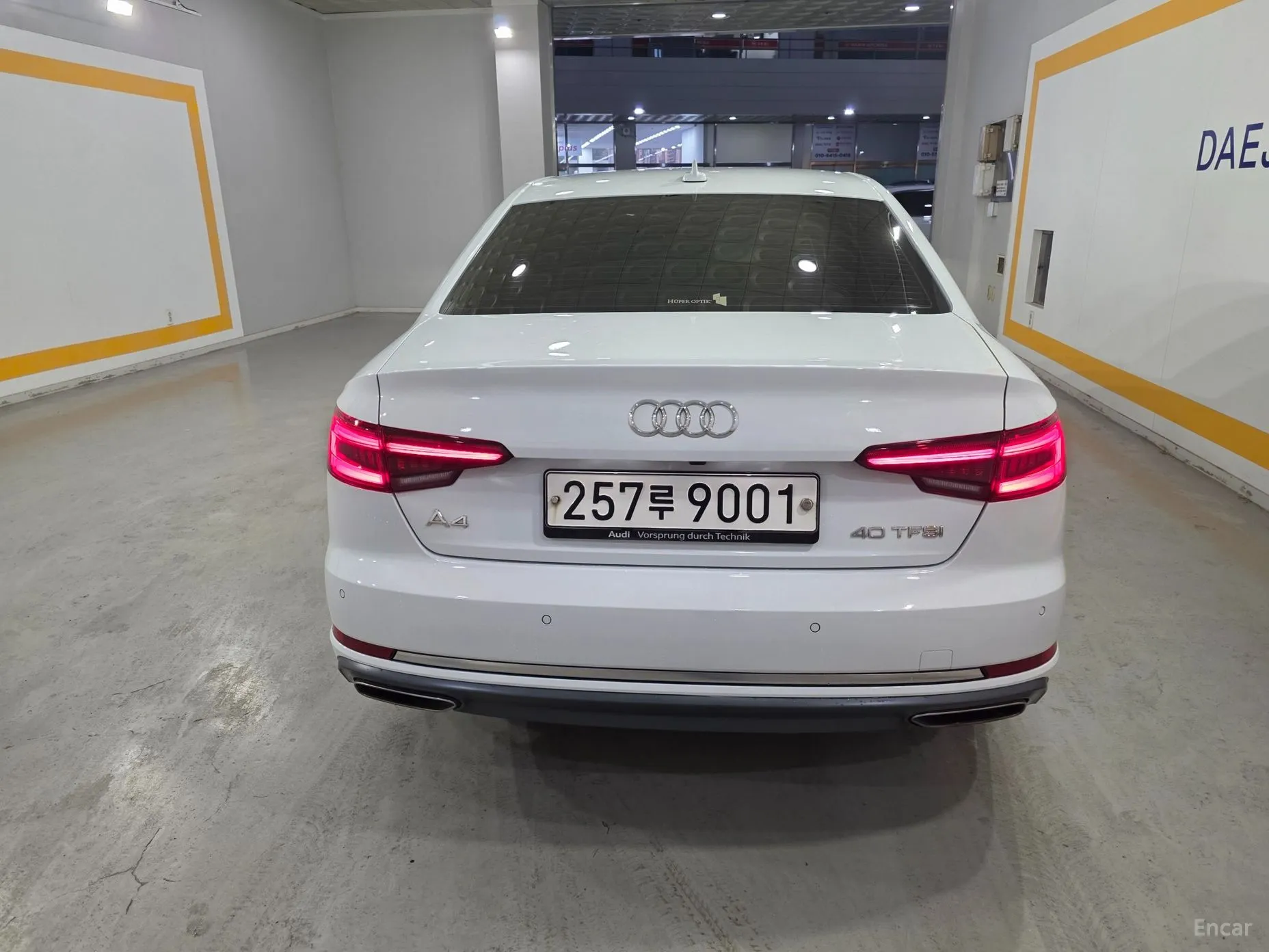 Audi A4 (B9) превью 5