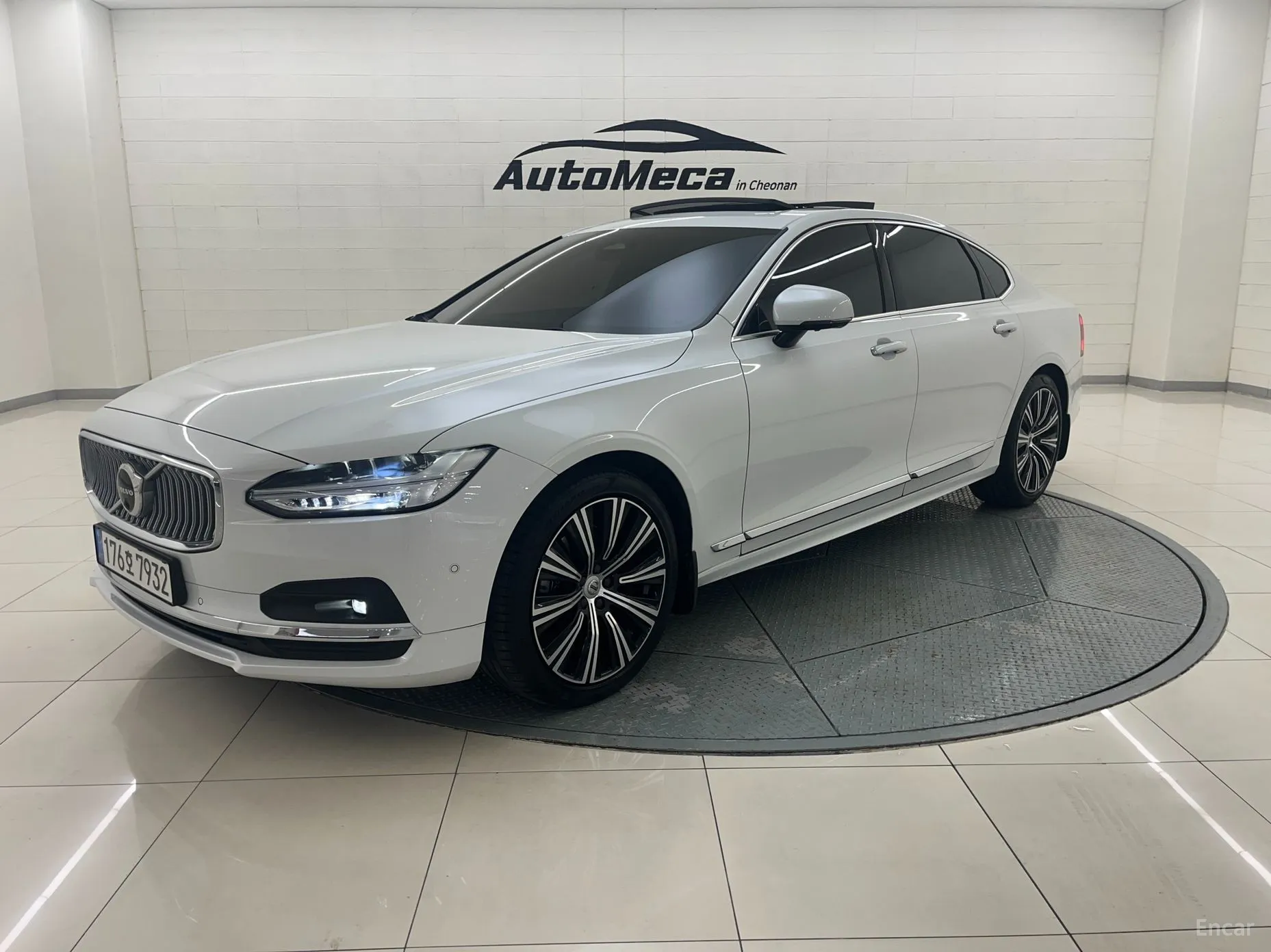 Volvo S90 превью 2