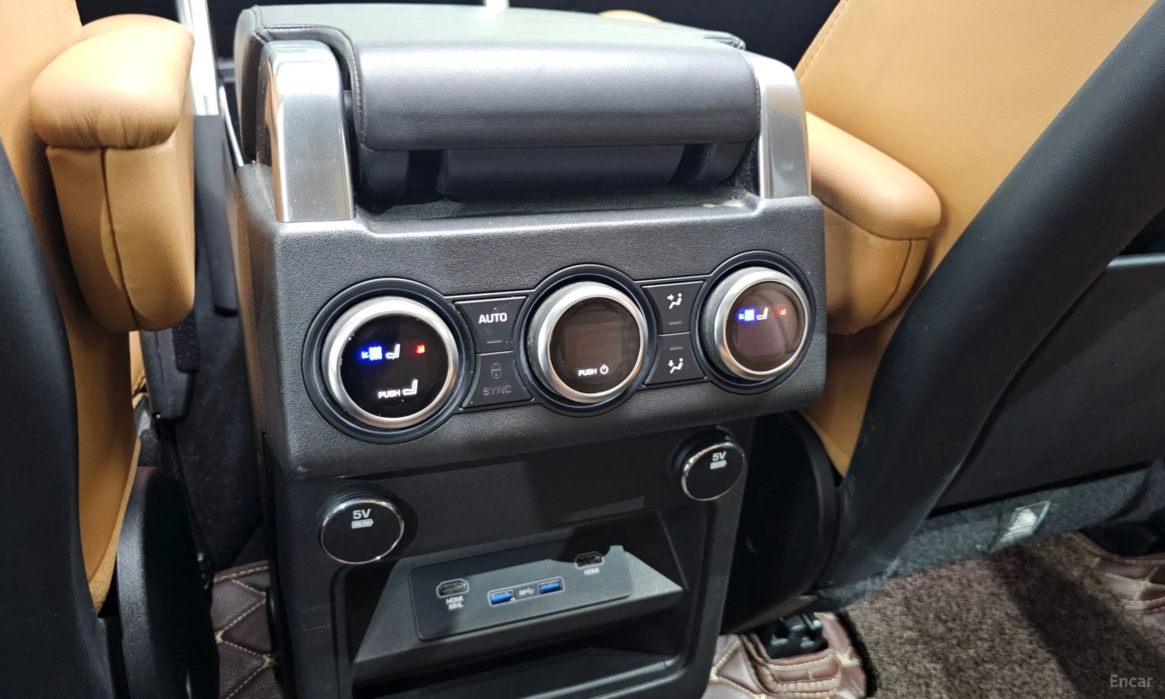 Land Rover Discovery 5 превью 19