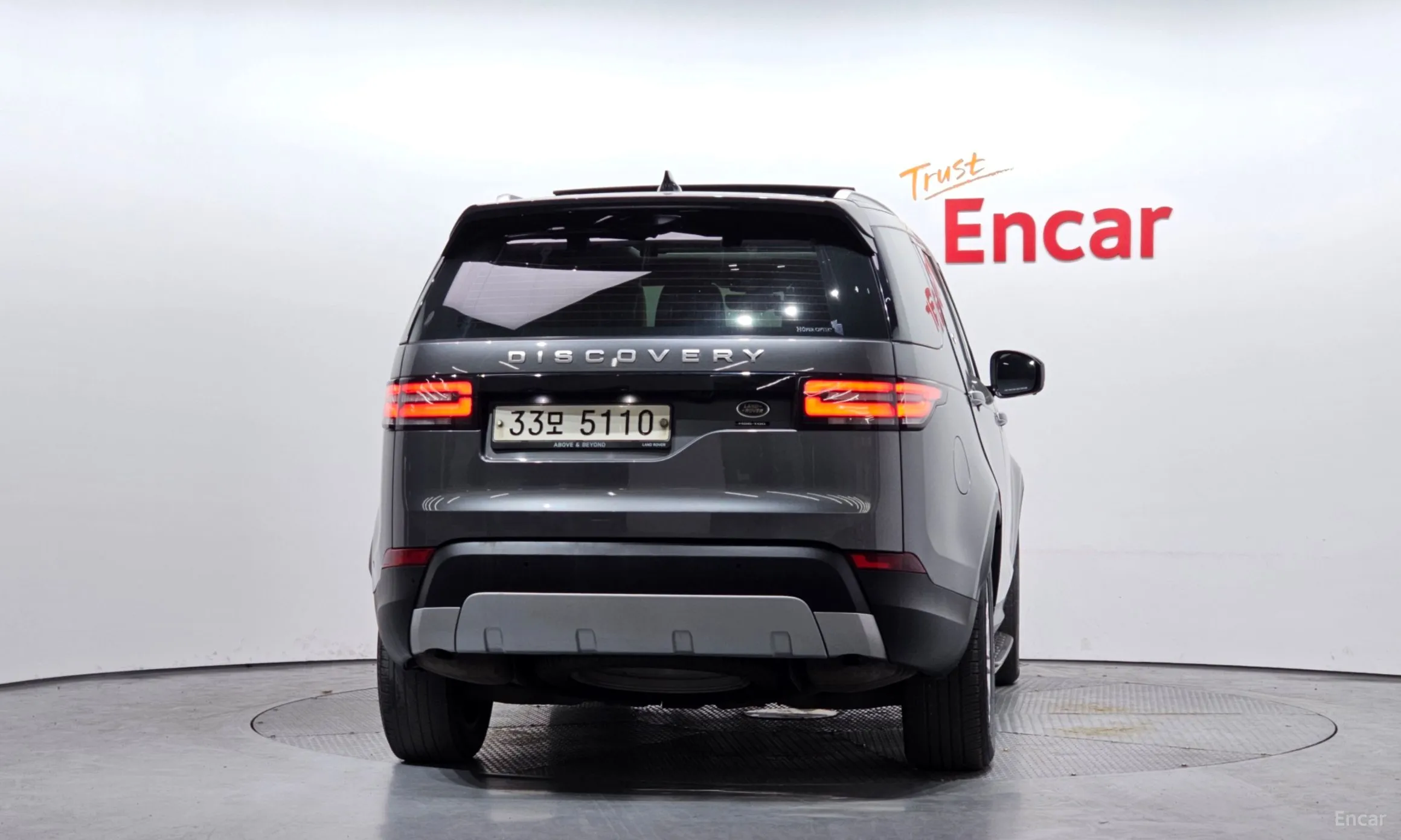 Land Rover Discovery 5 превью 4
