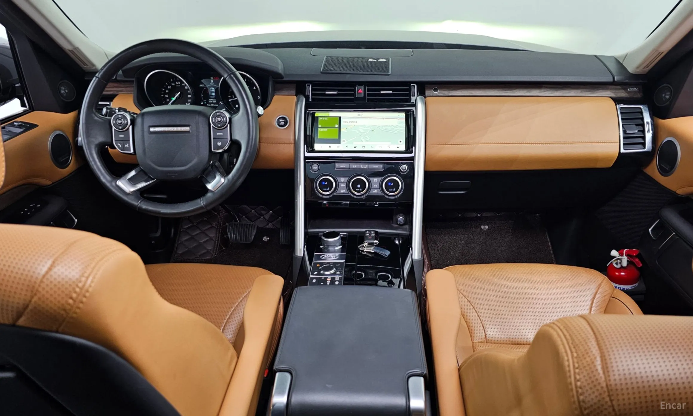Land Rover Discovery 5 превью 7