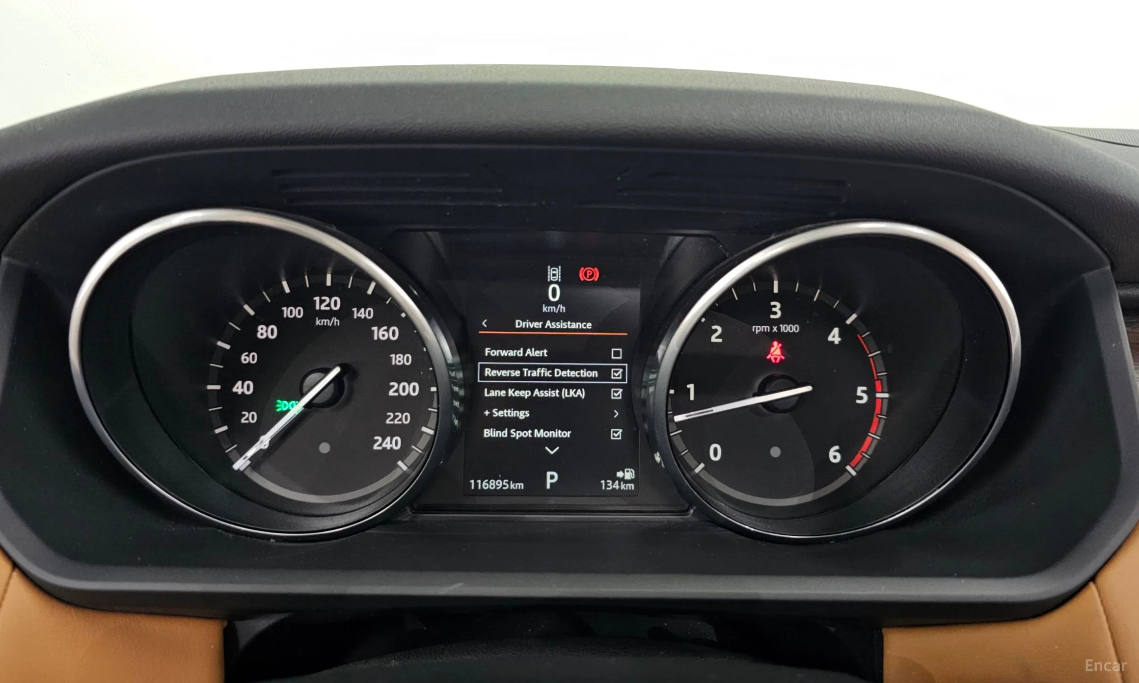 Land Rover Discovery 5 превью 8