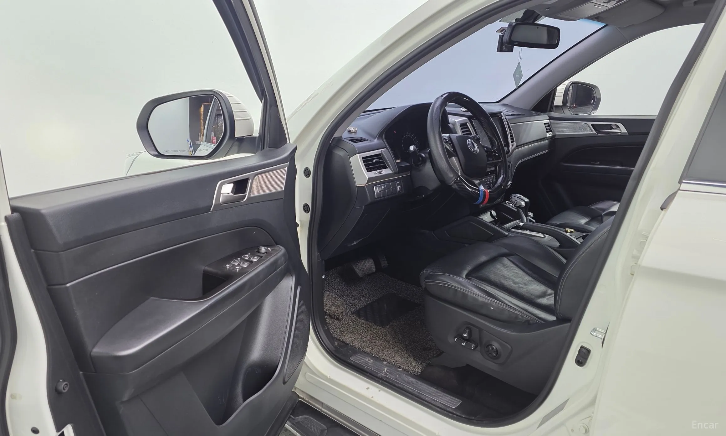 KG Mobility (SsangYong) Rexton Sports превью 10