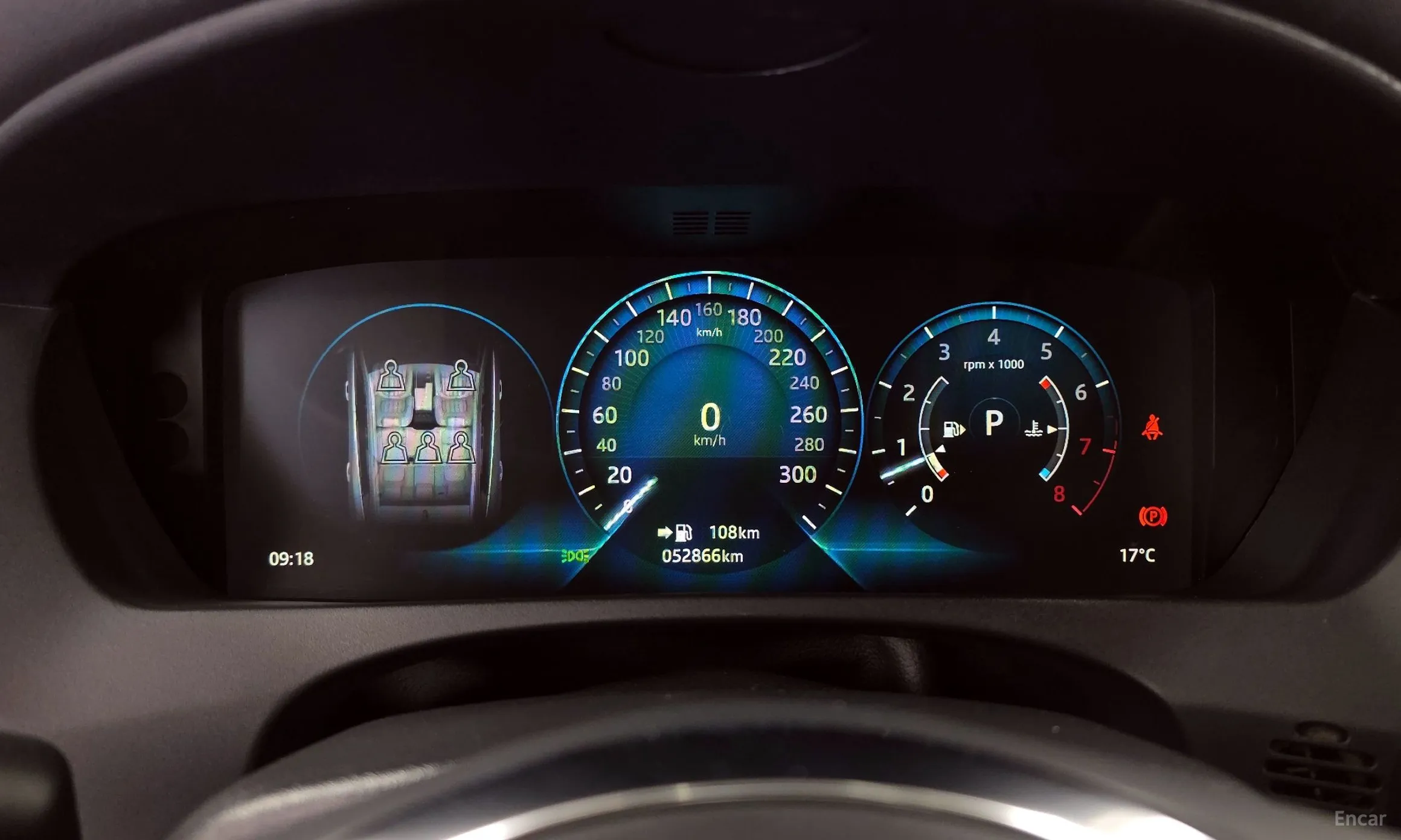 Jaguar F-PACE превью 8