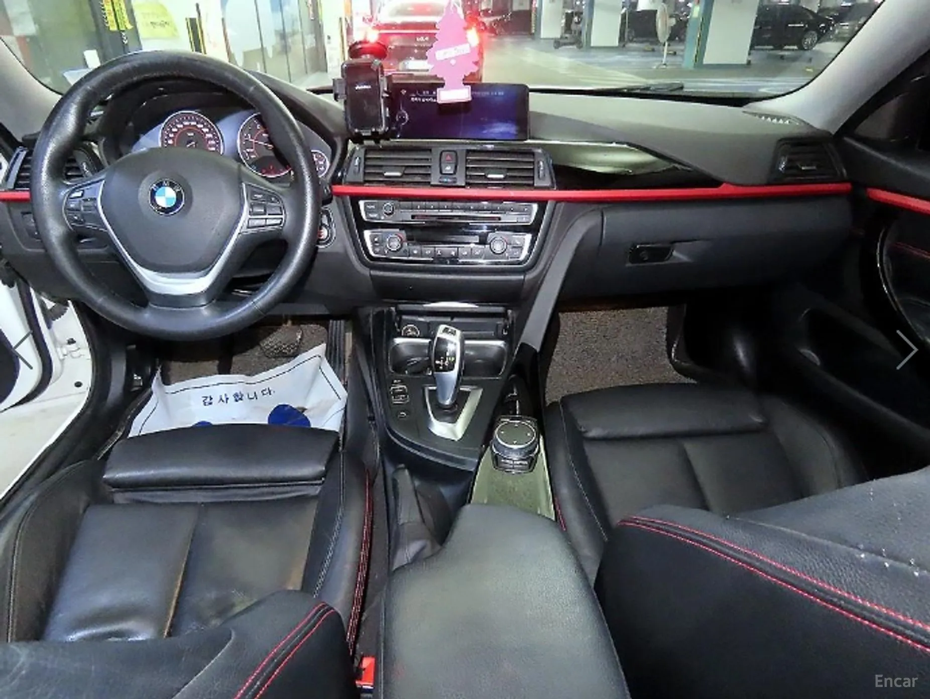 BMW Series 4 (F32) превью 10
