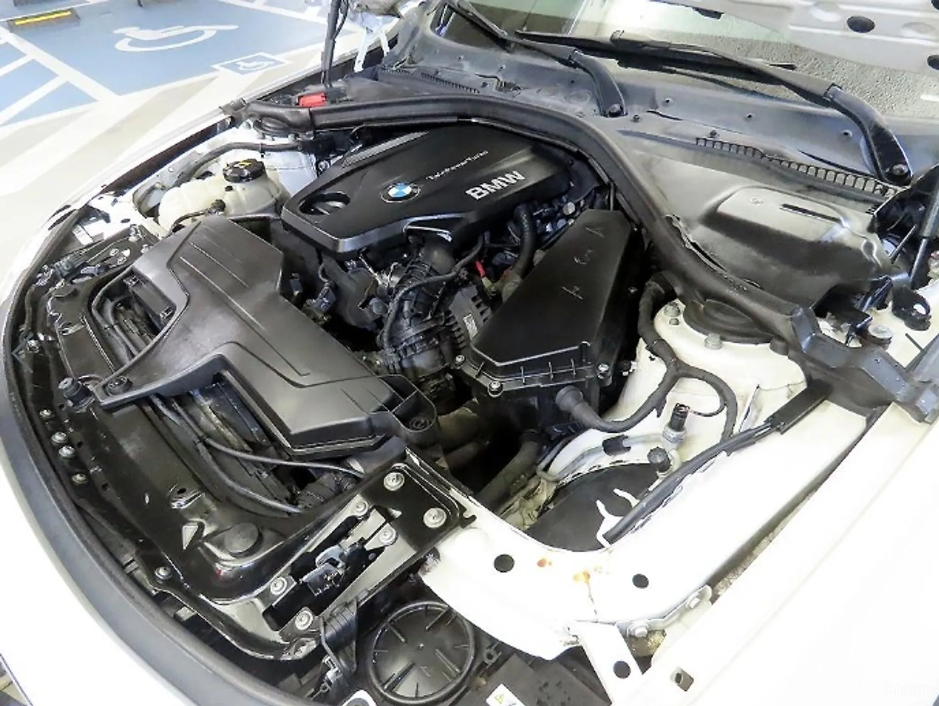 BMW Series 4 (F32) превью 19