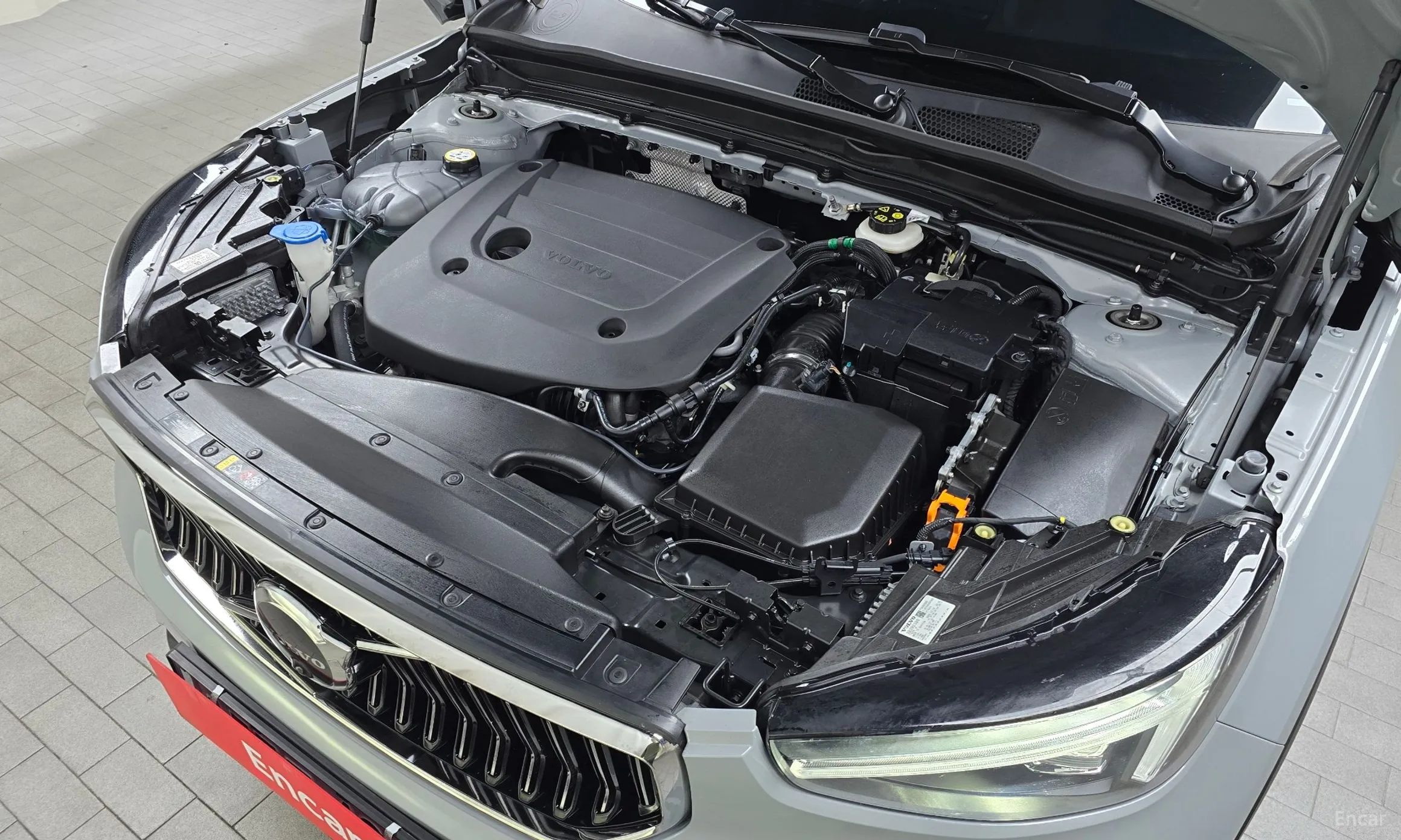 Volvo XC40 превью 6