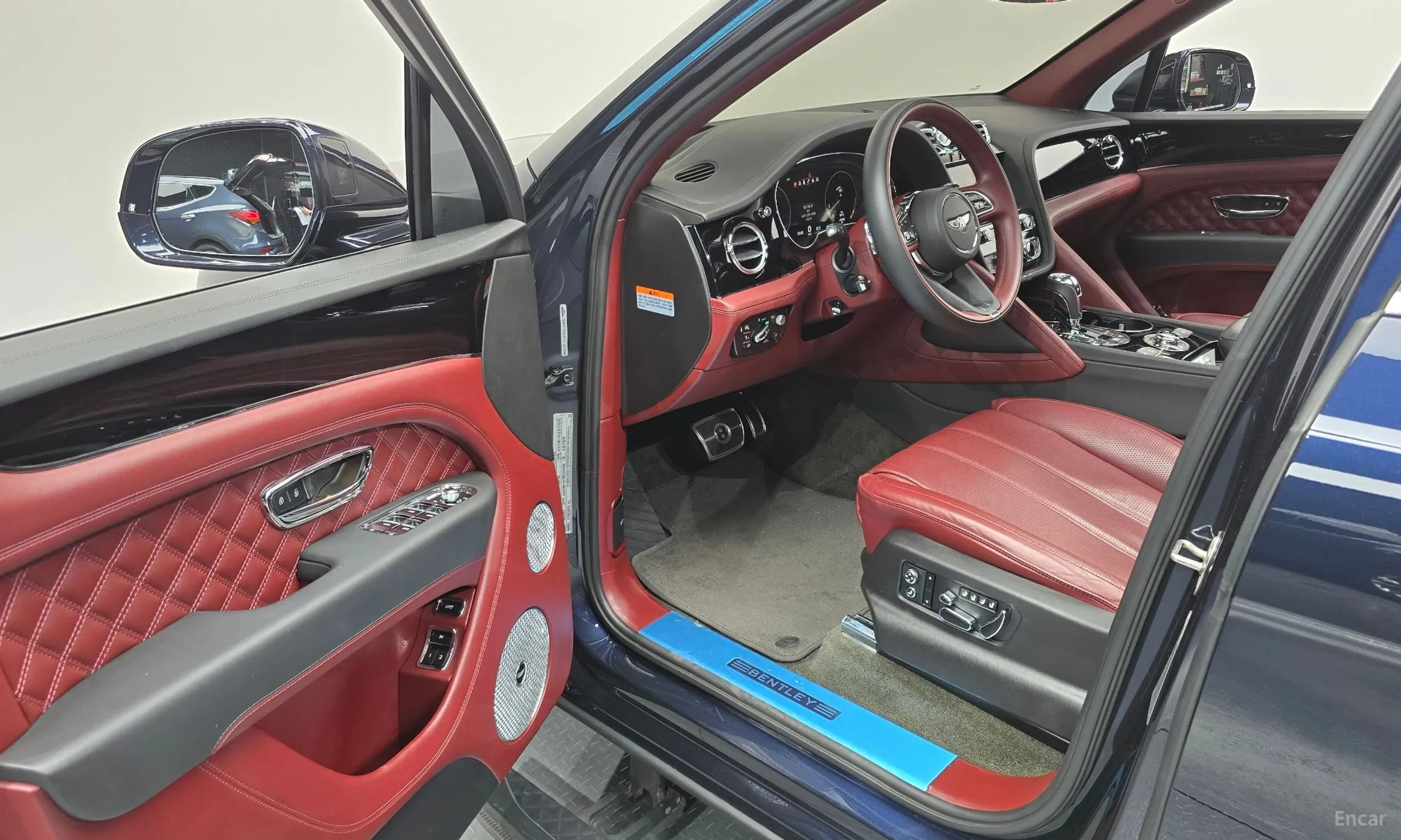 Bentley Bentayga превью 10