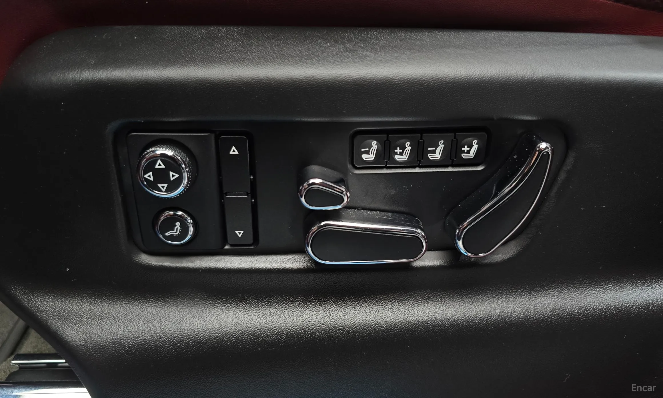 Bentley Bentayga превью 16