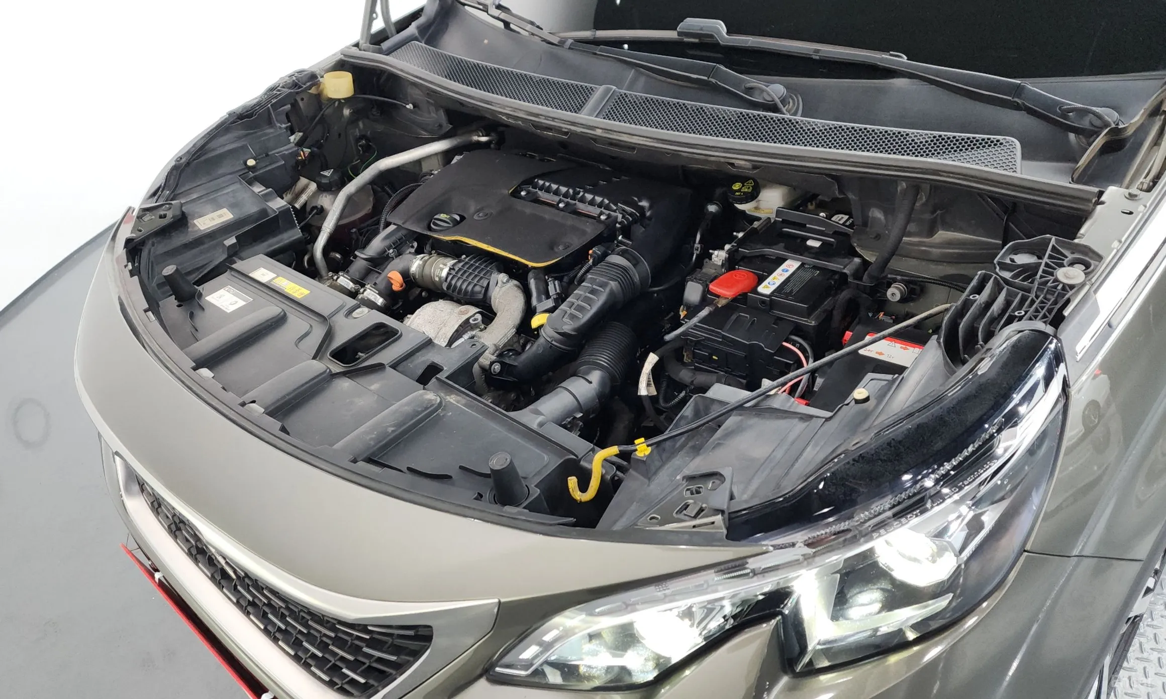 Peugeot 5008 2nd generation превью 6