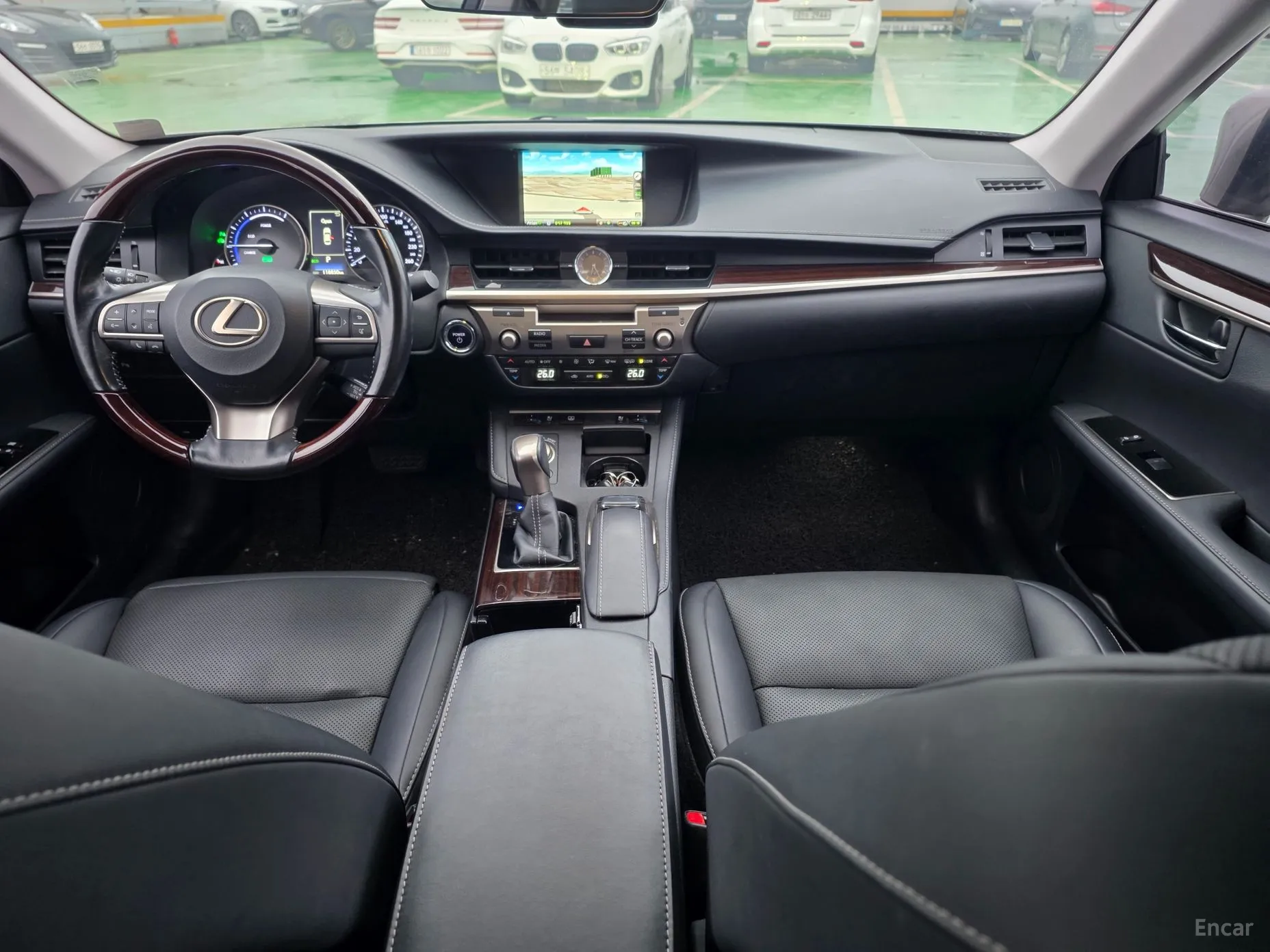 Lexus New ES300h превью 9