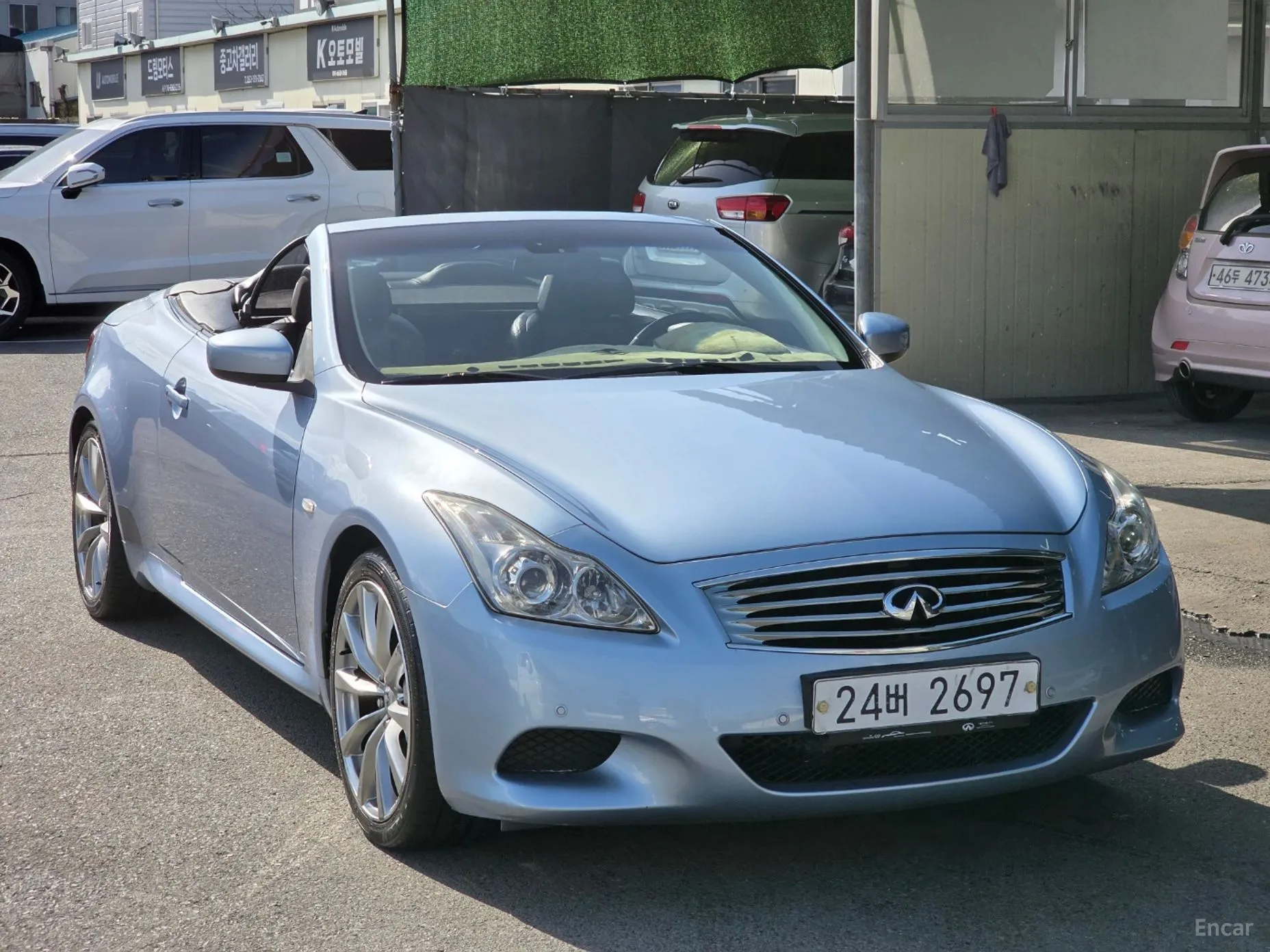 Infiniti G37