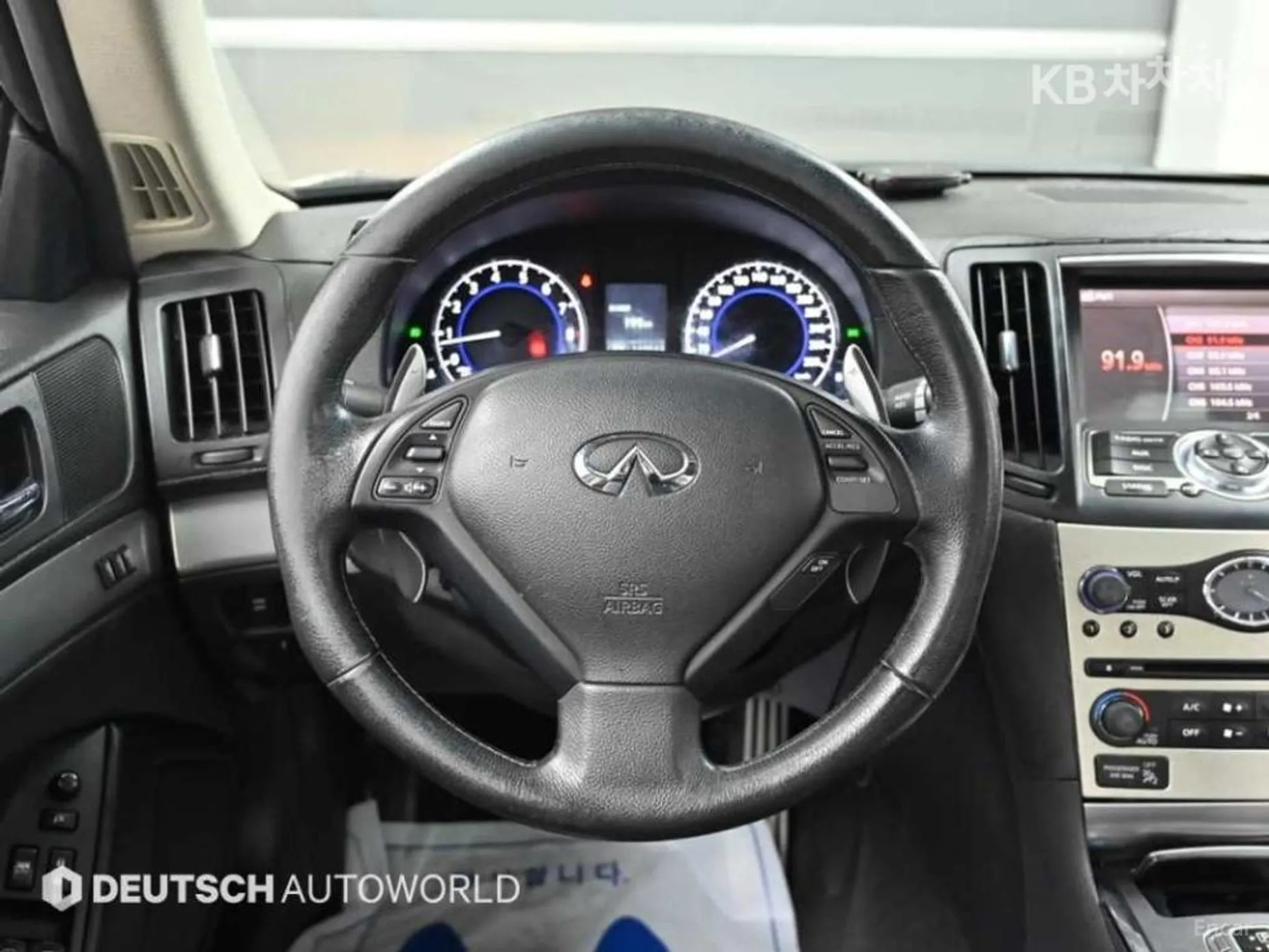 Infiniti G37 превью 13