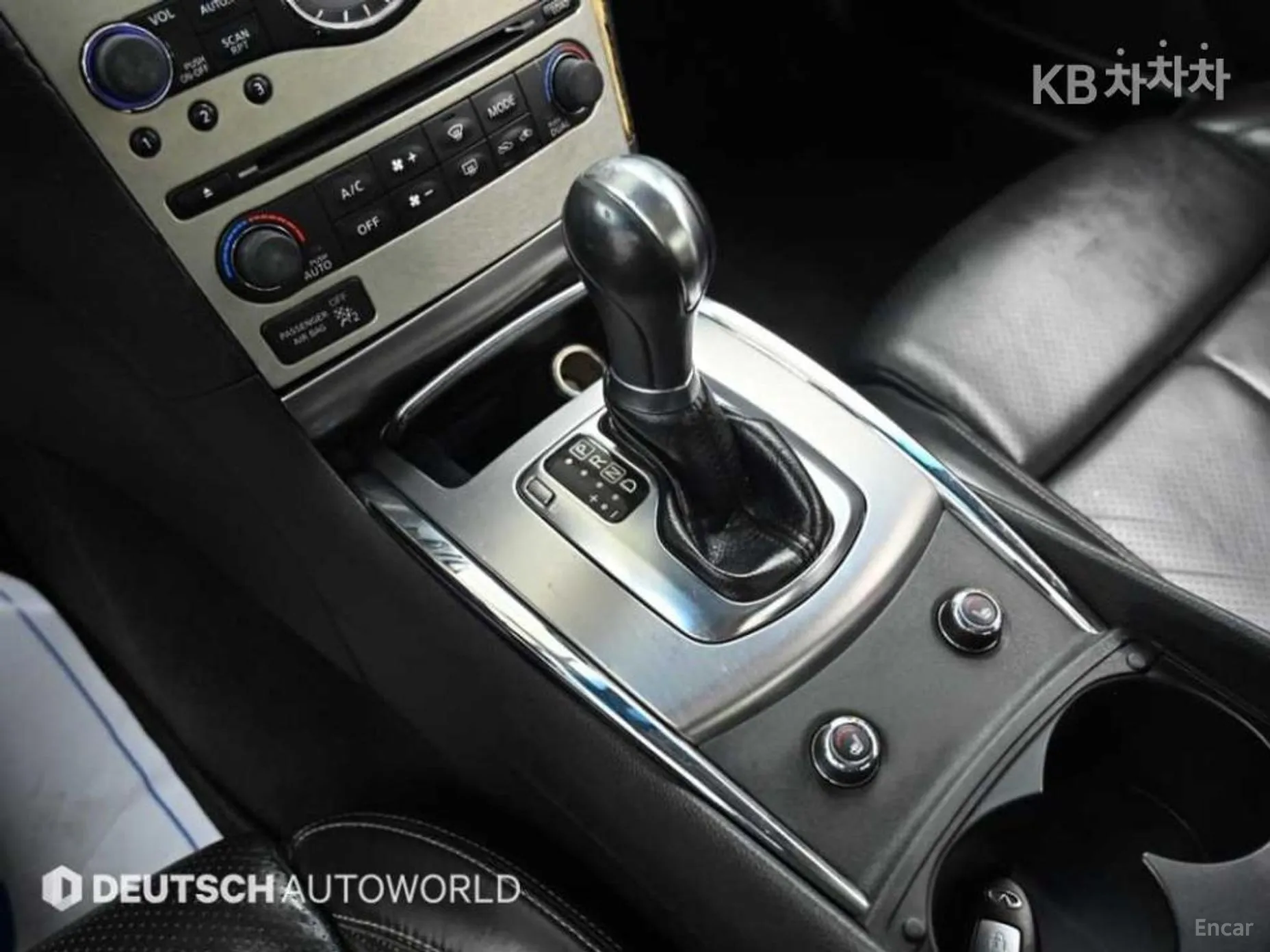 Infiniti G37 превью 9
