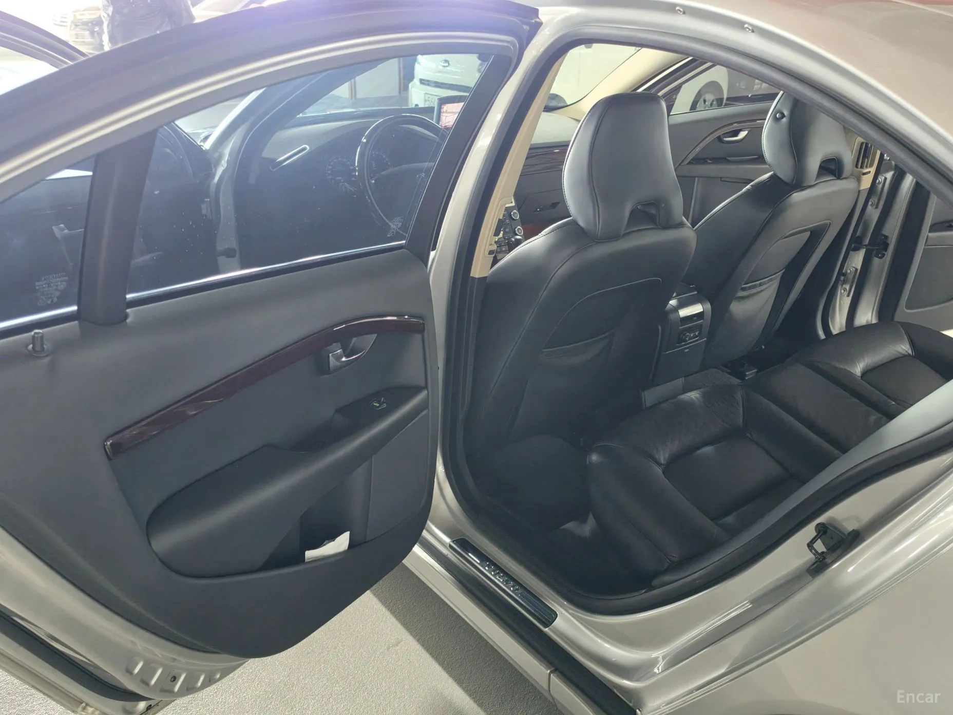 Volvo S80 превью 13