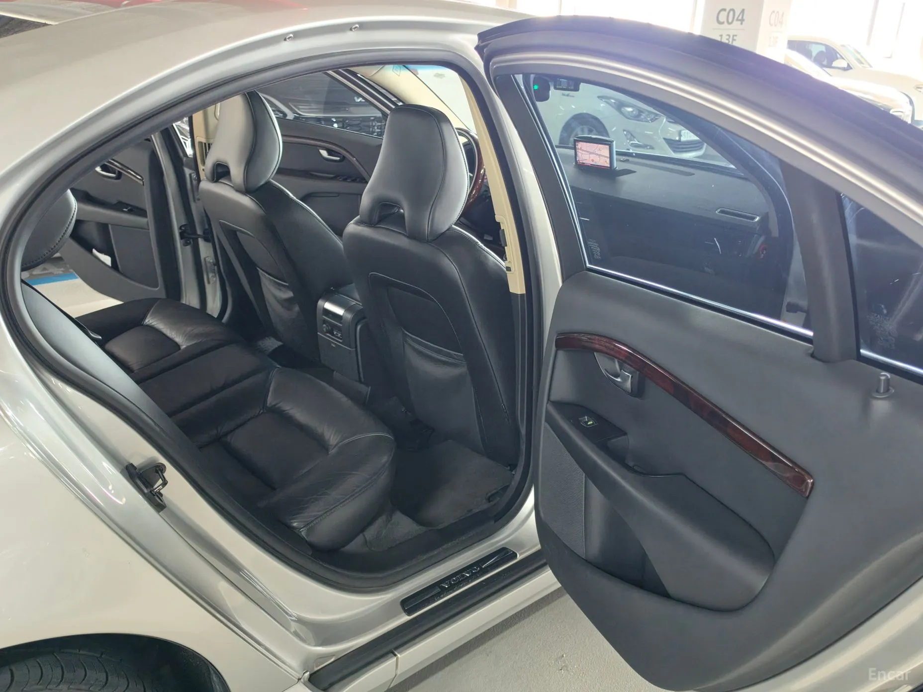Volvo S80 превью 16