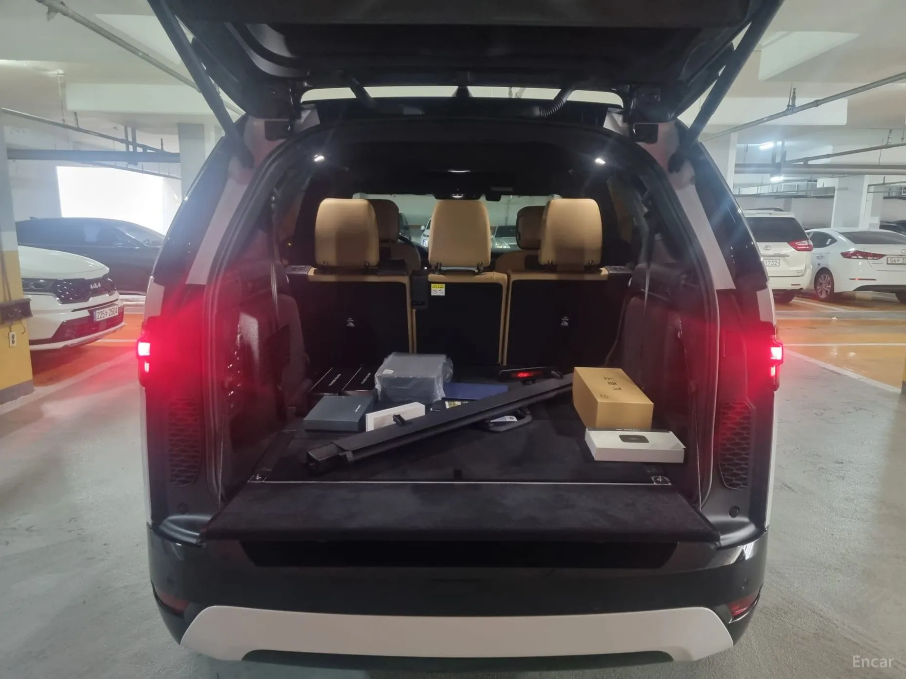Land Rover Discovery 5 превью 17