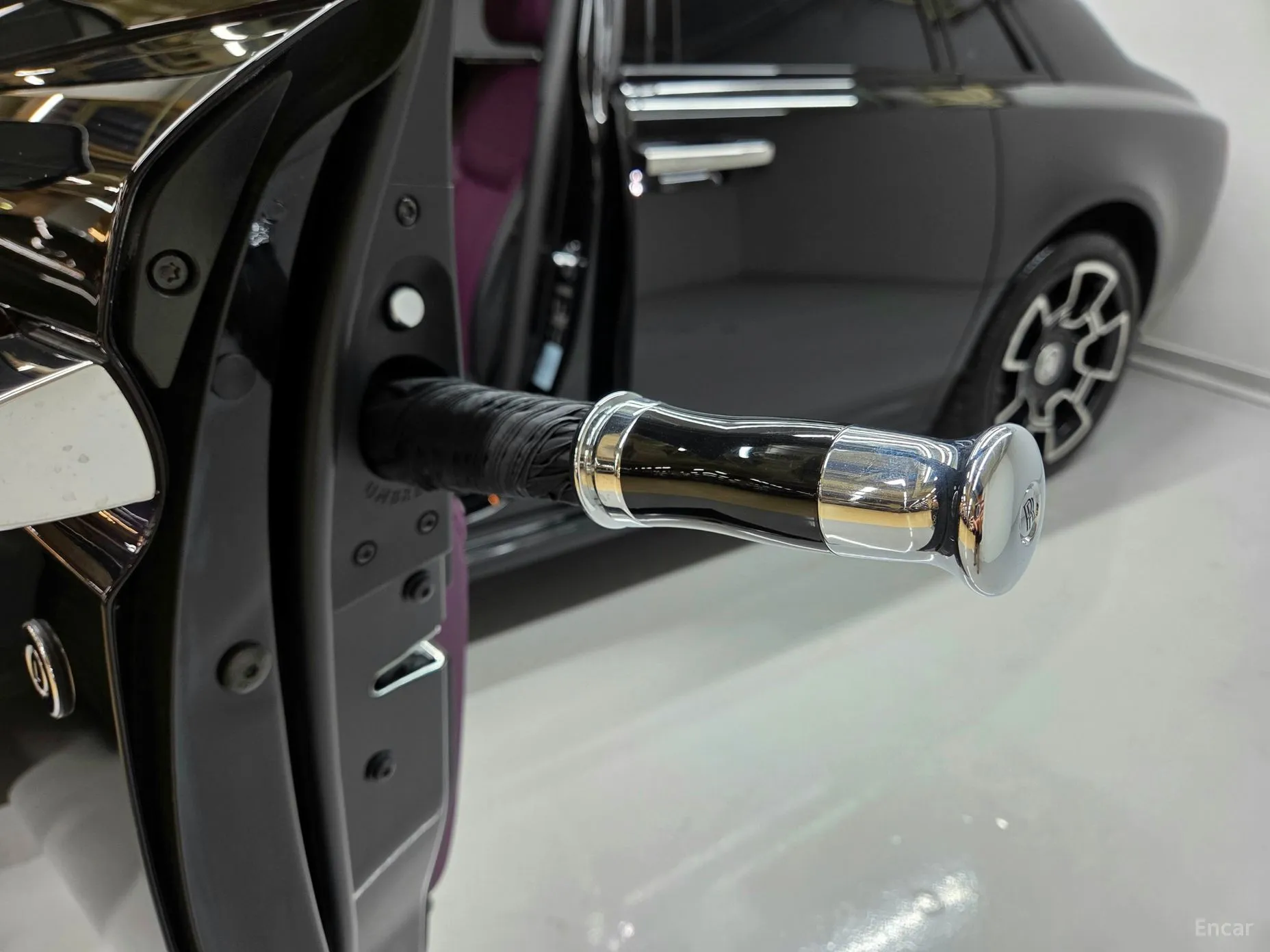 Rolls-Royce Ghost превью 13