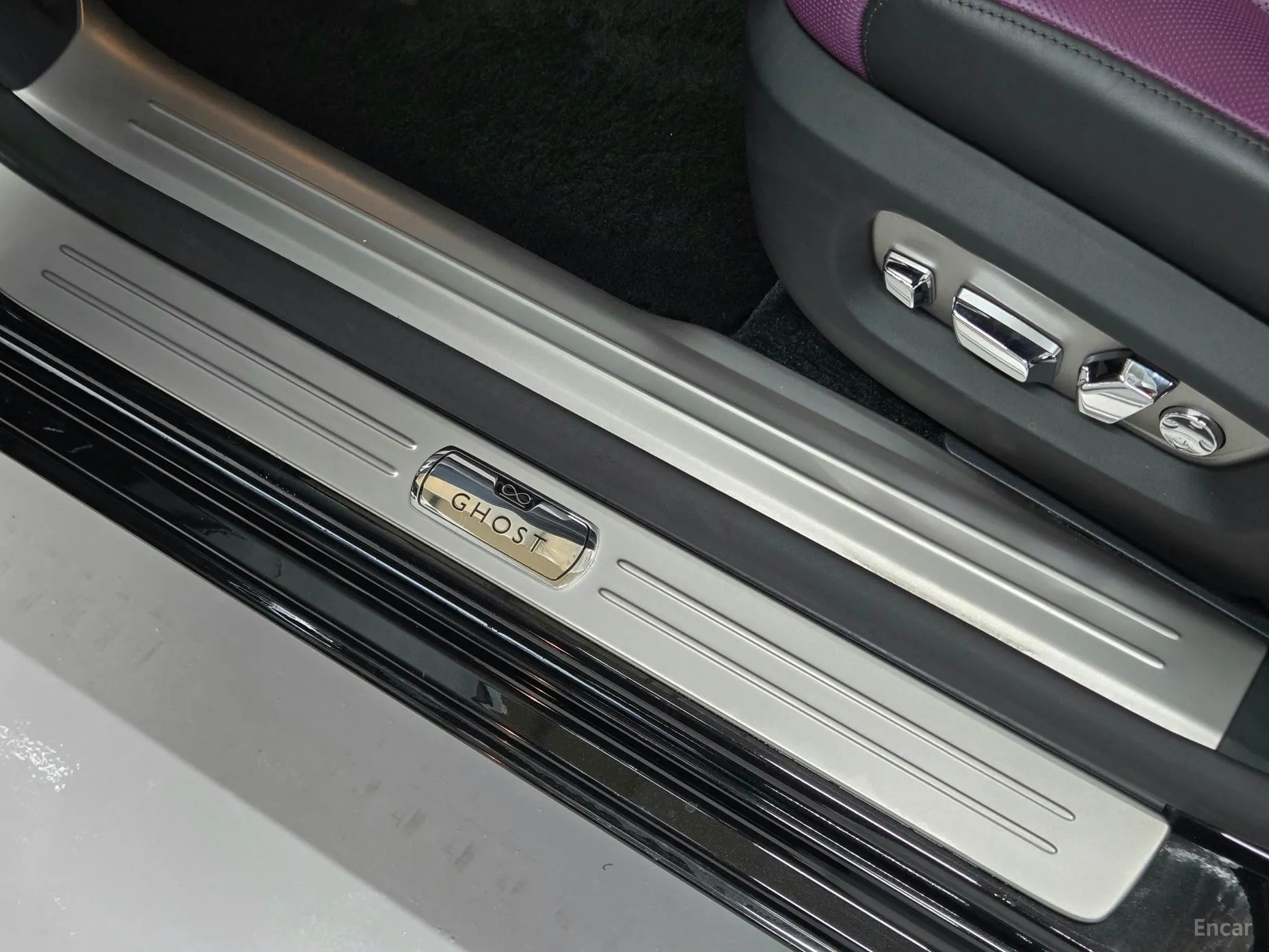 Rolls-Royce Ghost превью 15