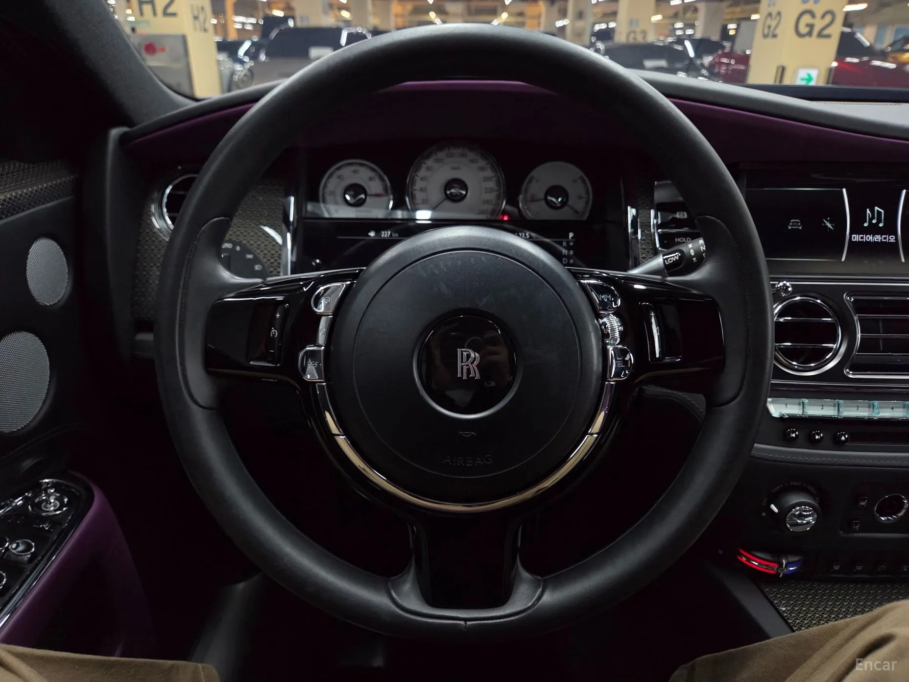Rolls-Royce Ghost превью 20