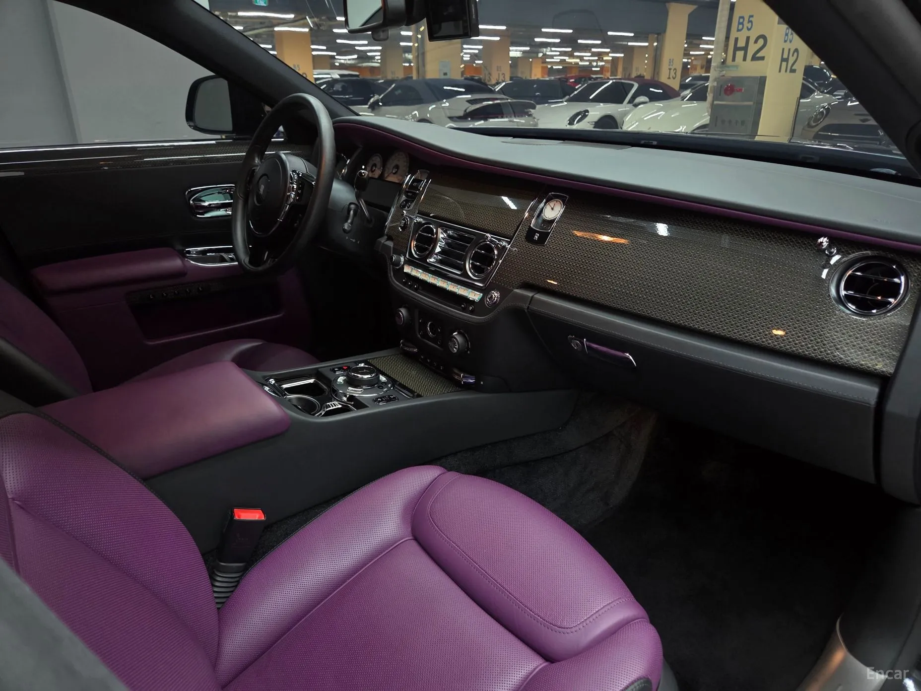 Rolls-Royce Ghost превью 6