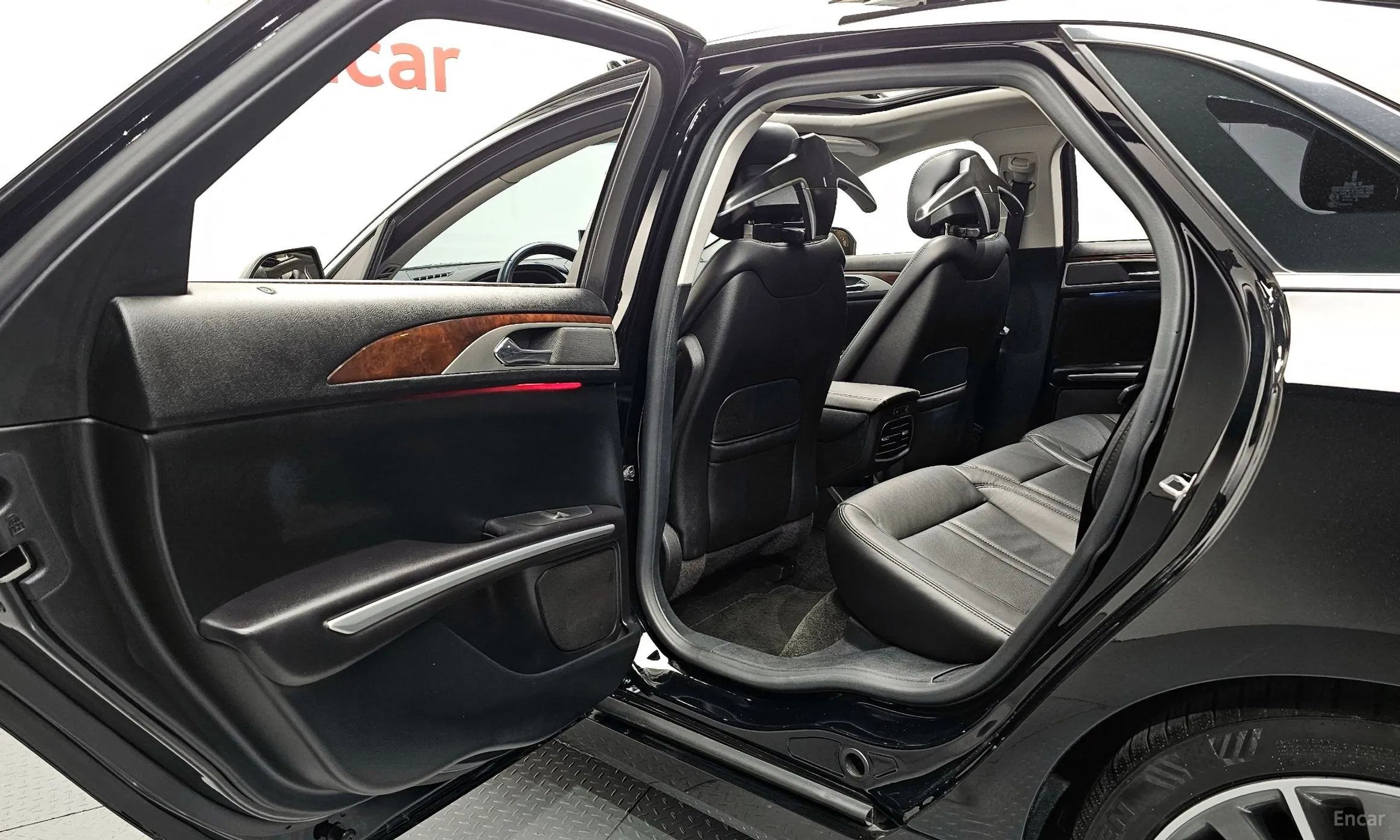 Lincoln New MKZ превью 12