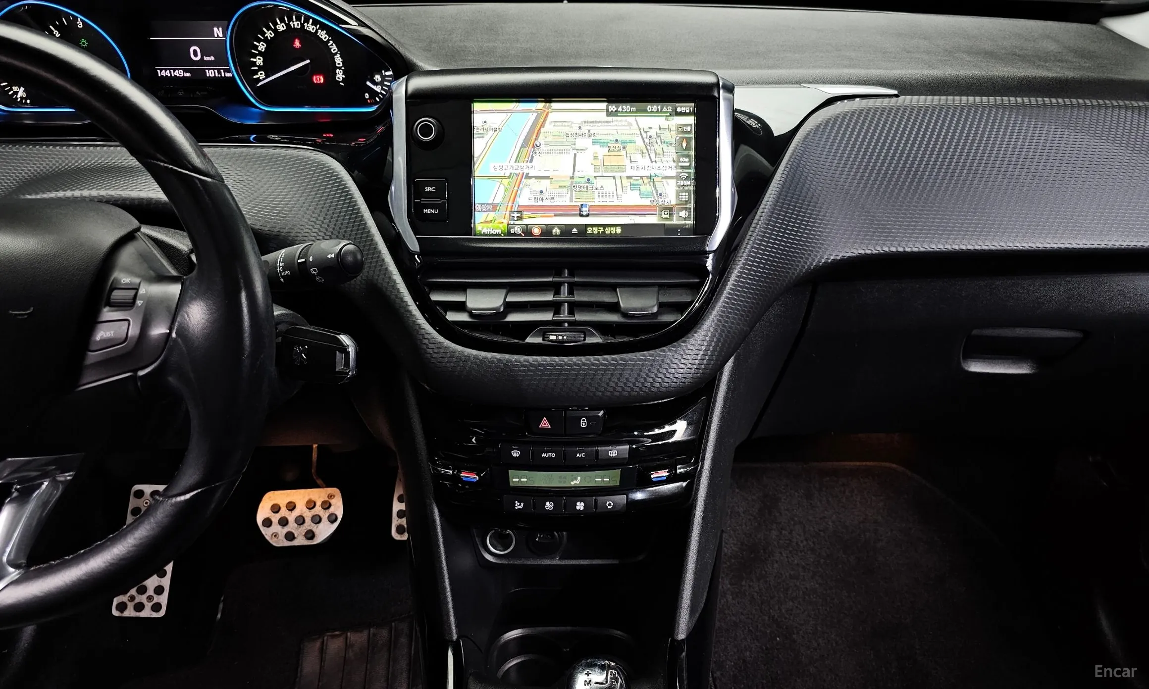 Peugeot 2008. превью 13
