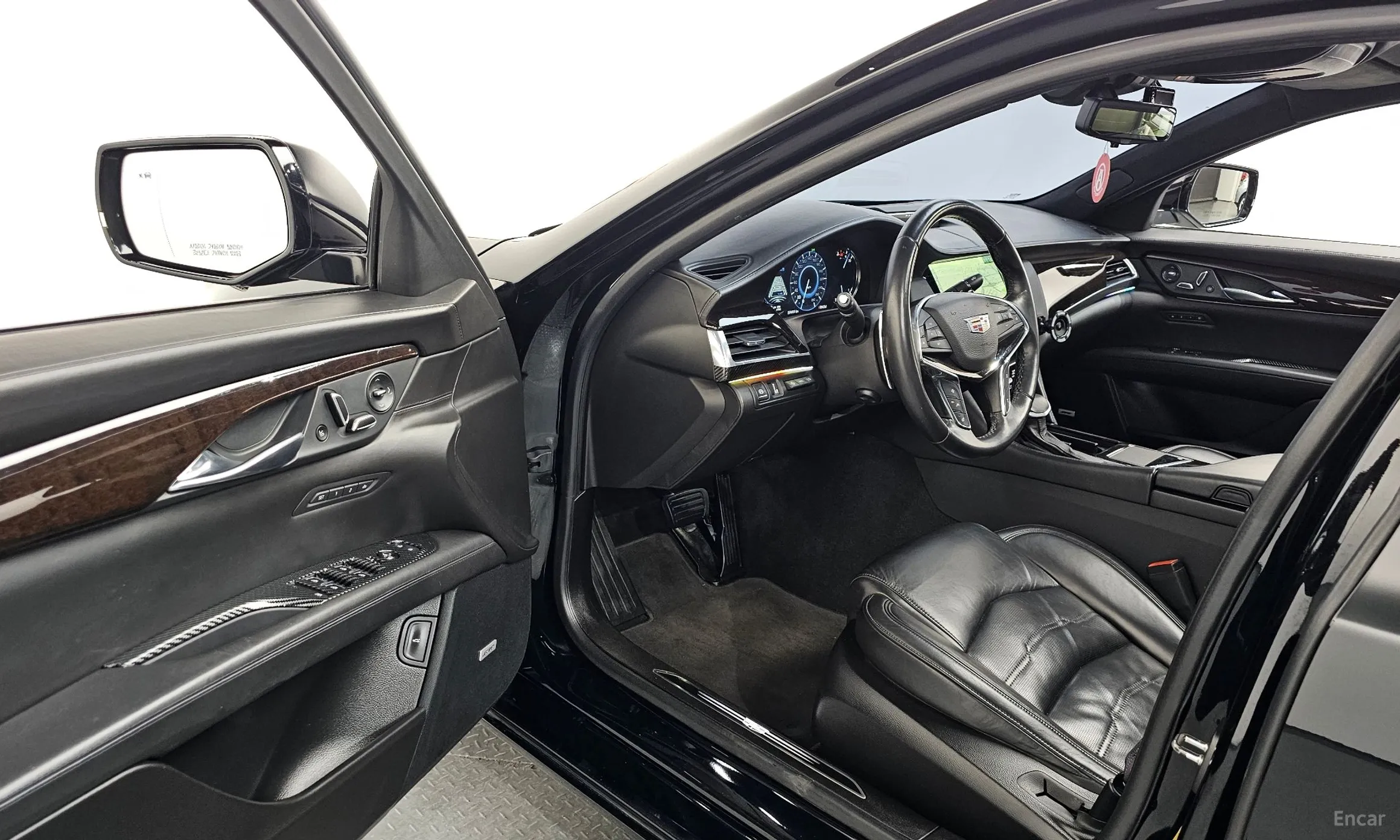 Cadillac CT6 превью 10